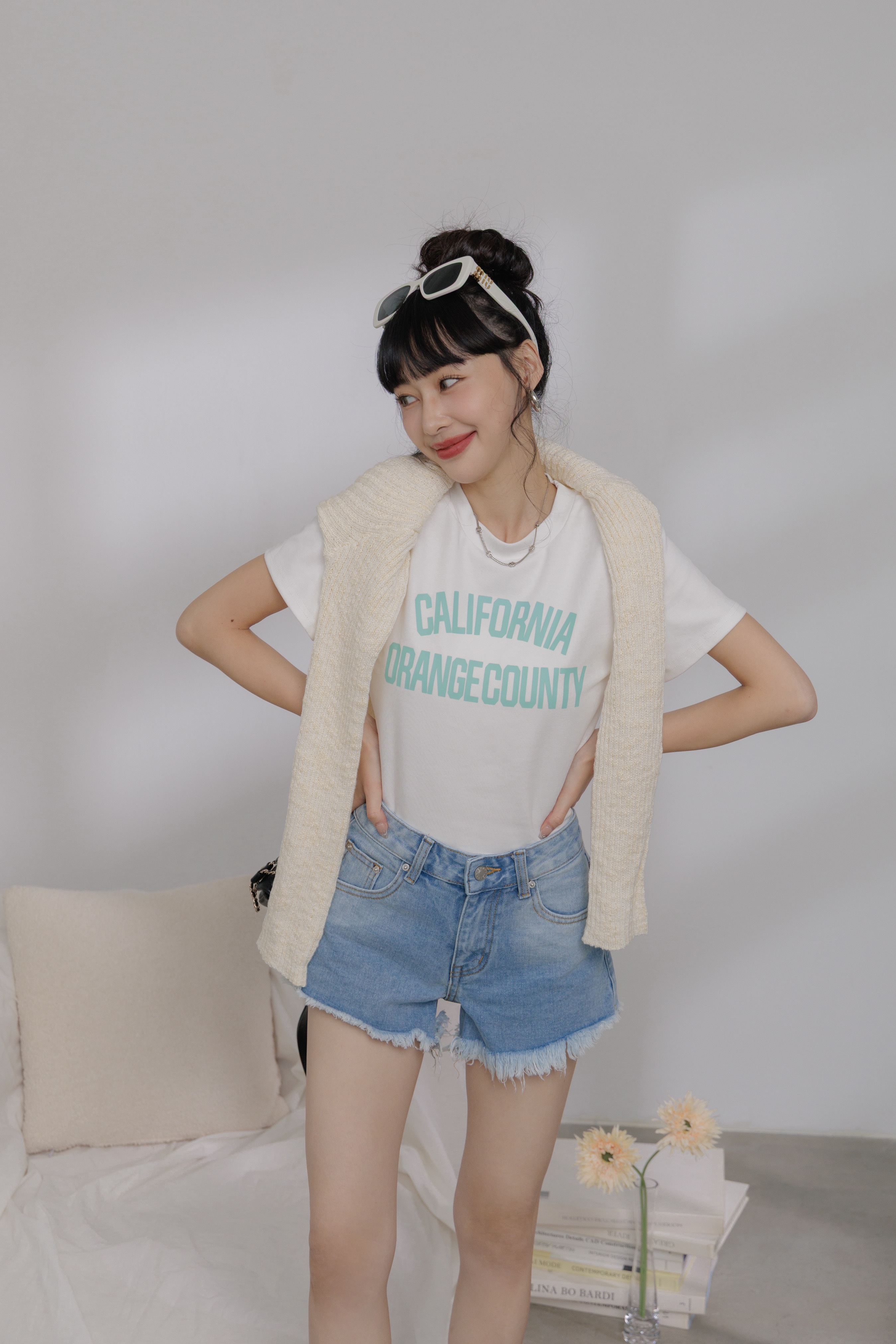 (現貨) 透膚排扣勾織上衣 G08