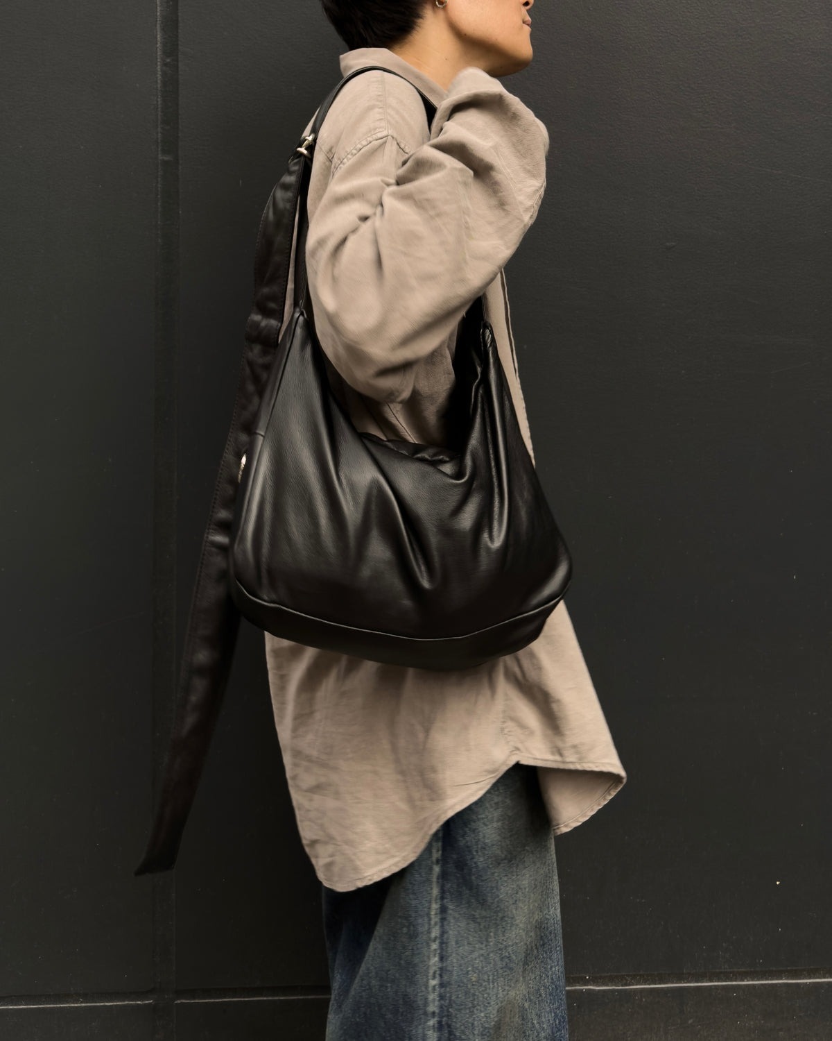 2025SS CLESSTE LEATHER HOLIDAY BAG 皮革牛皮側背包現貨CLS-BG-