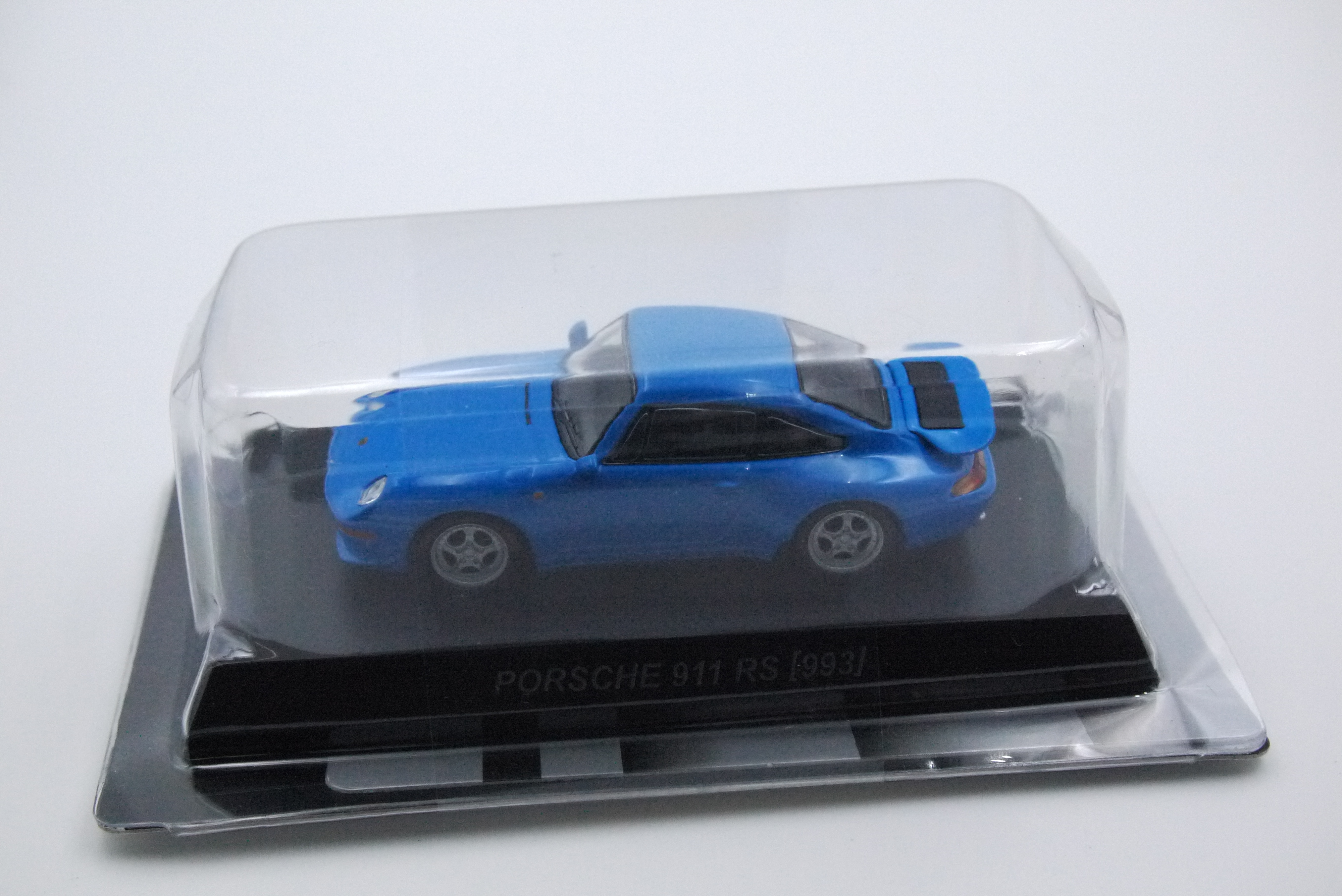 KYOSHO PORSCHE 911 RS (993) BLUE
