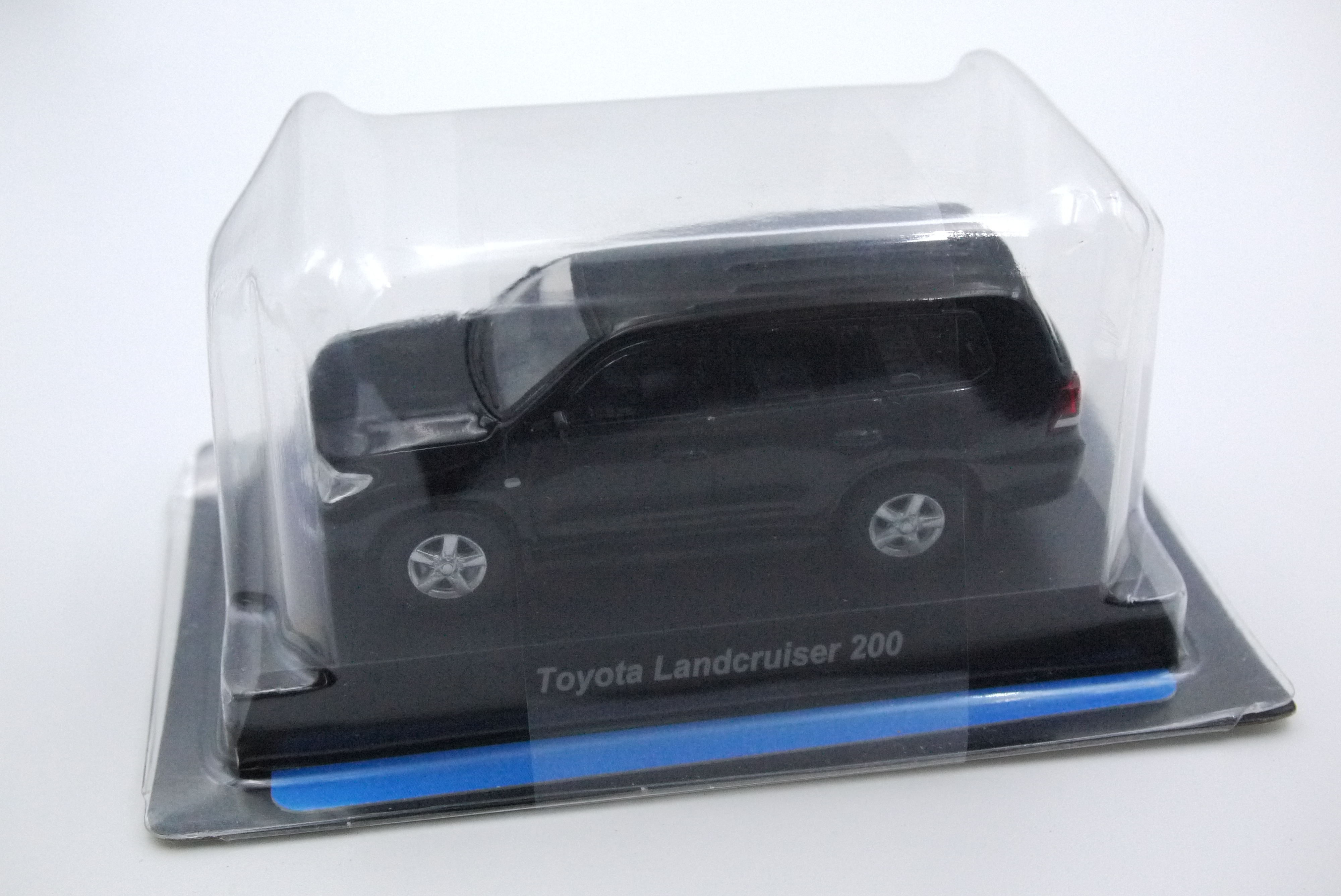 KYOSHO TOYOTA LANDCRUISER 200 BLACK