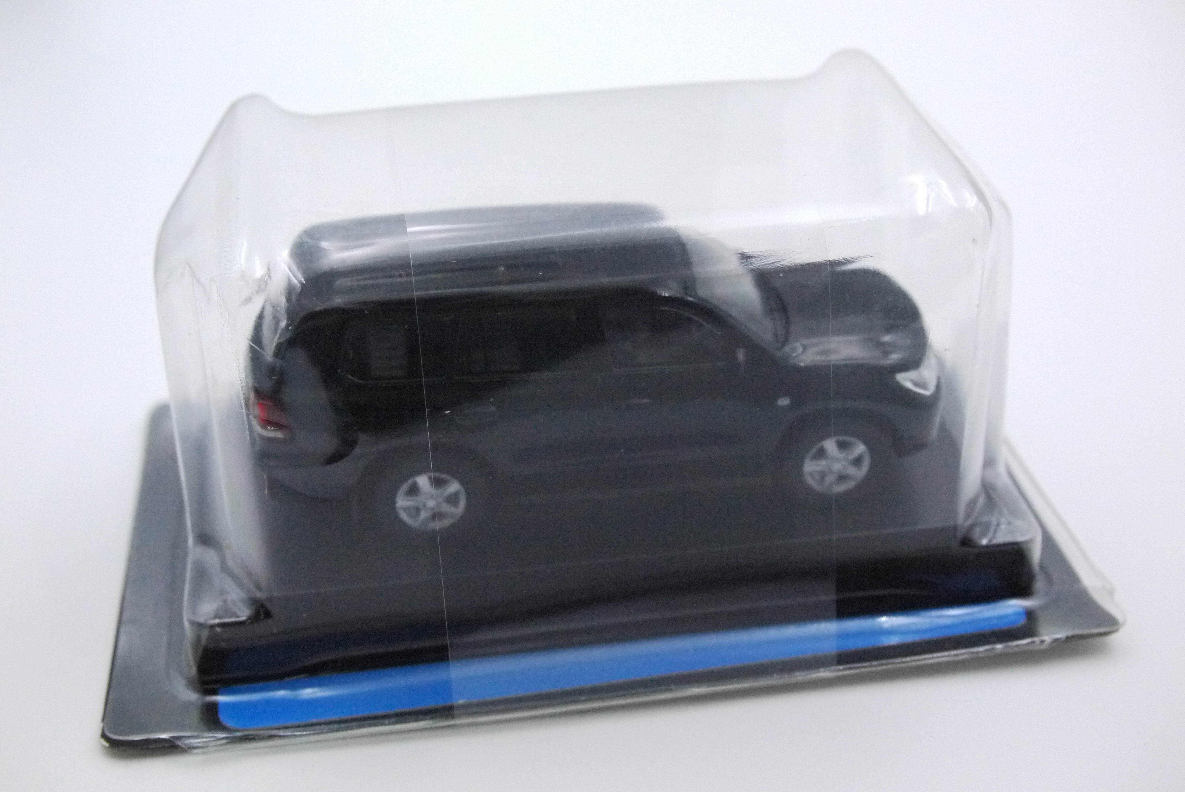 KYOSHO TOYOTA LANDCRUISER 200 BLACK