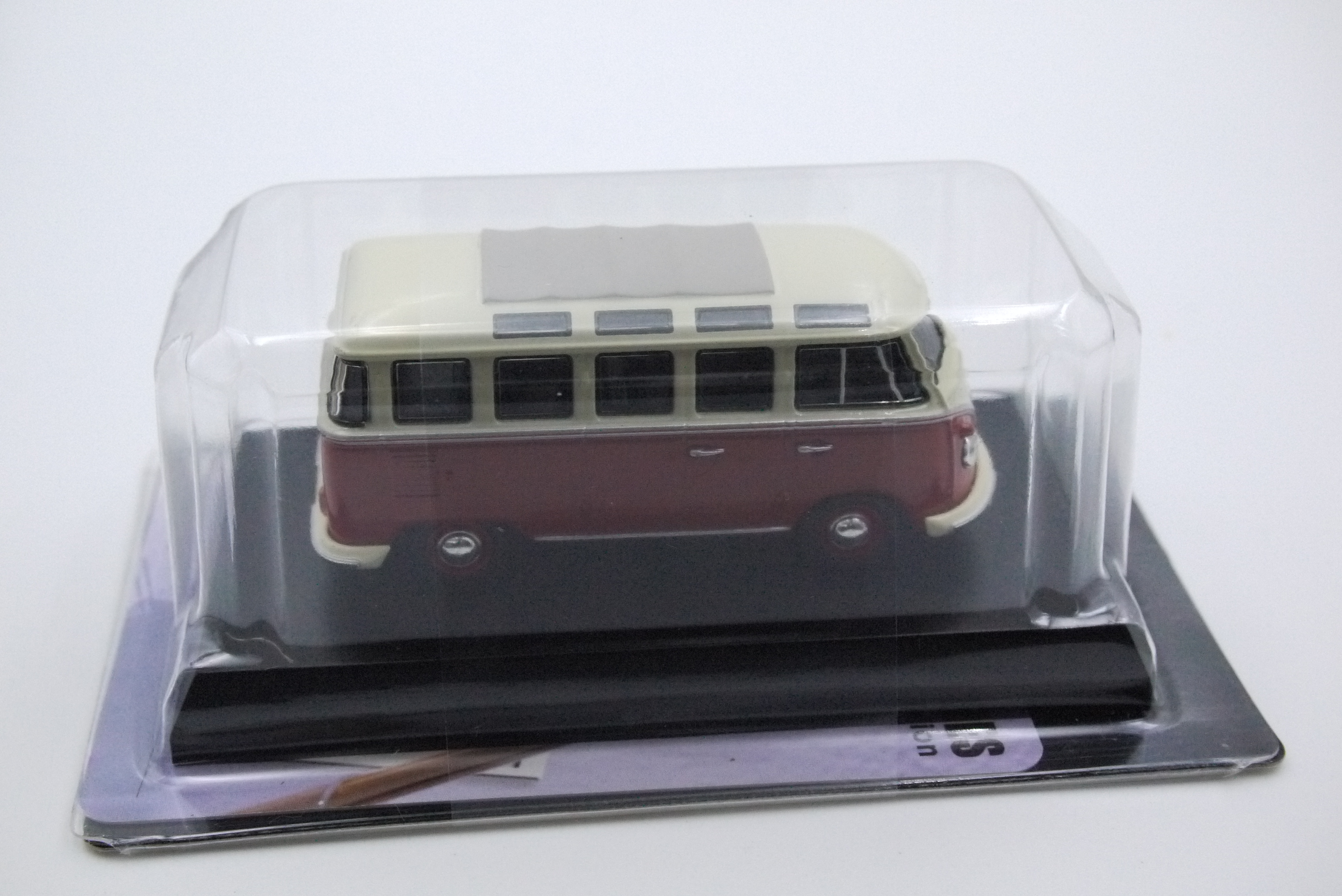 KYOSHO VOLKSWAGEN TYPE 2 (T1) RED