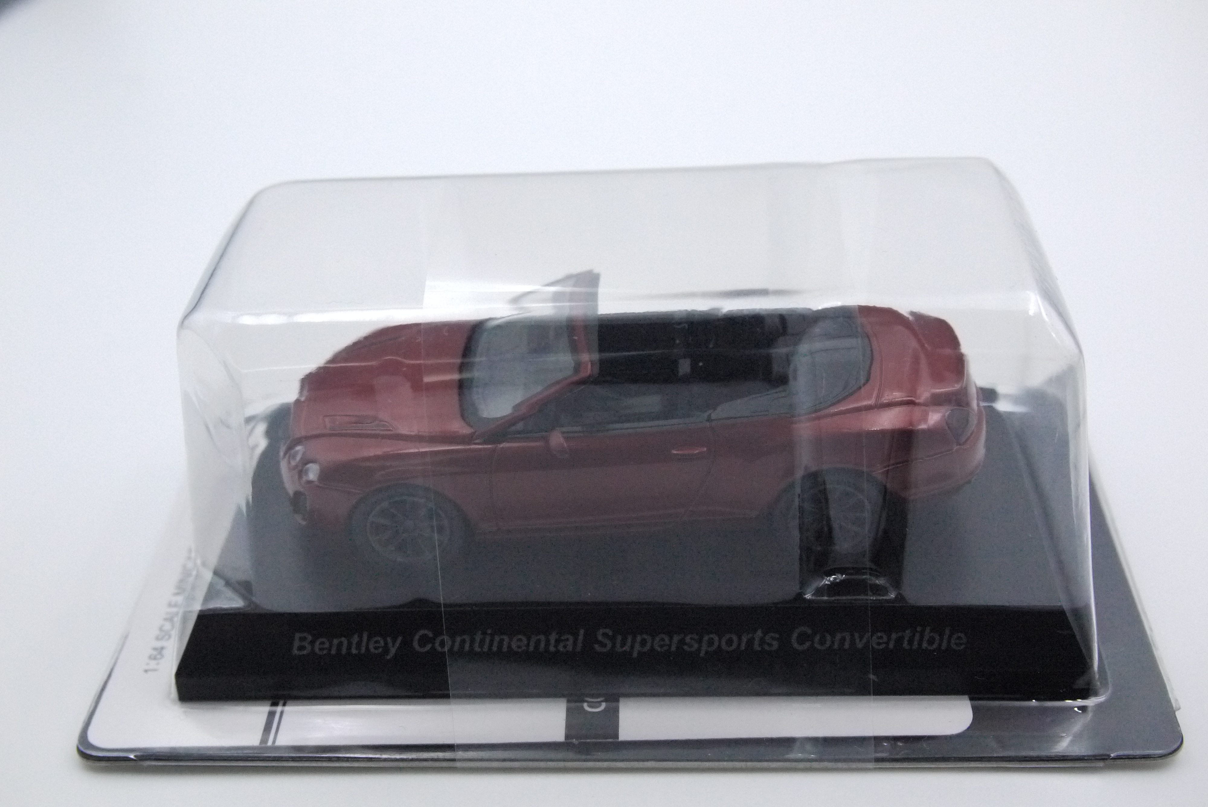 KYOSHO BENTLEY CONTINENTAL SUPERSPORTS CONVERTIBLE RED