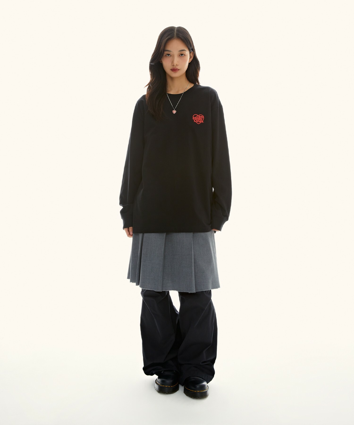 【OWN】LMC Valentine's Day 情人節 愛心 休閒 薄長袖 長袖 上衣 新款 不分男女 黑色 白色