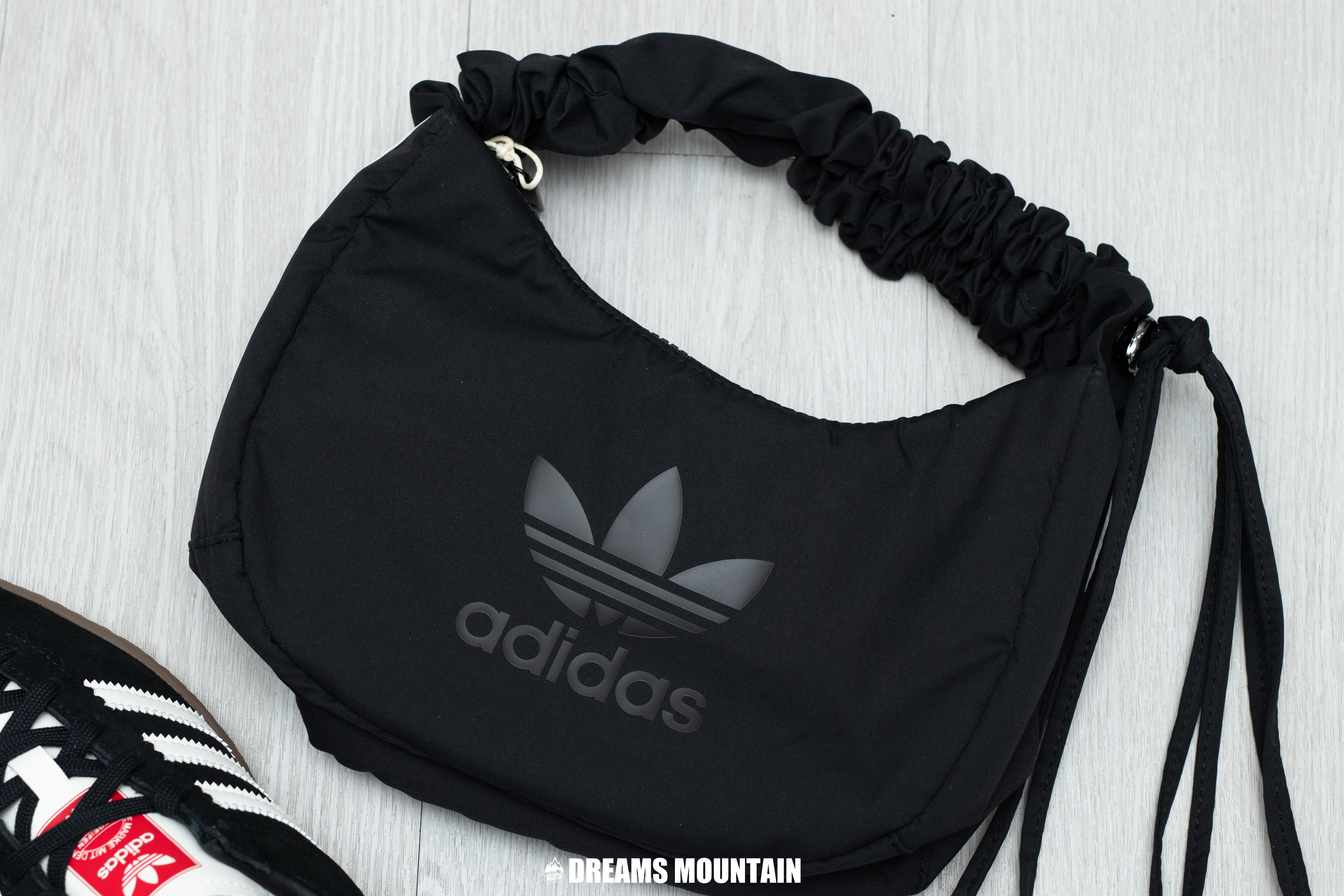 【預訂】ADIDAS SHOULDER BAG SMALL皺摺雲朵包
