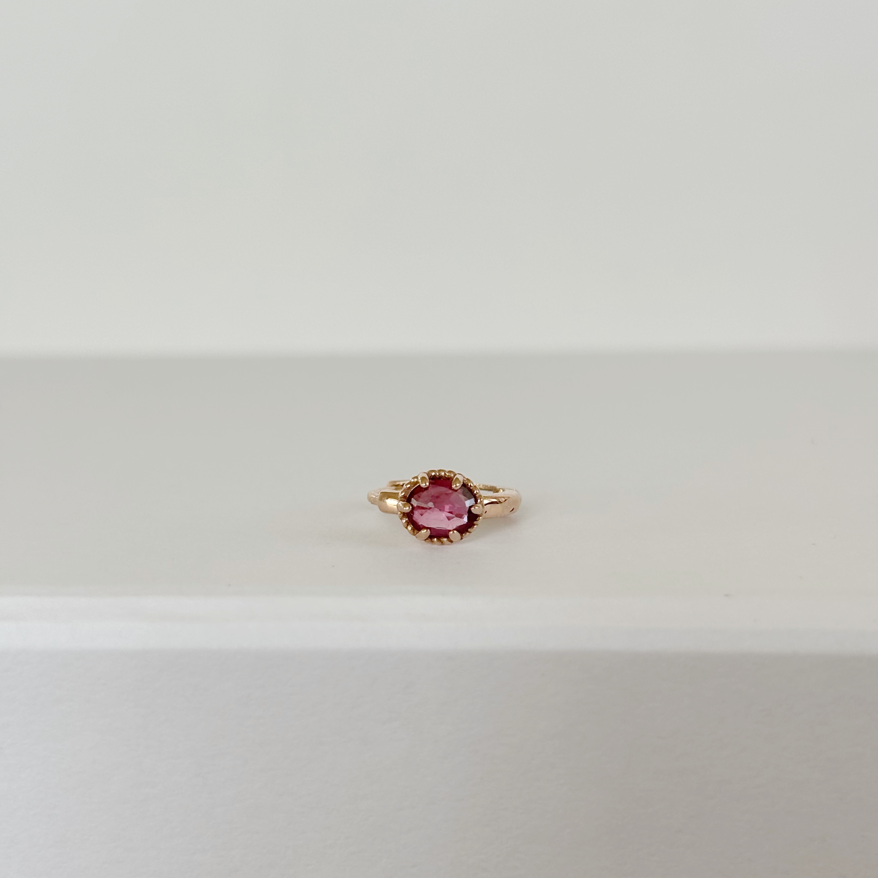 14K復古橢圓紅寶石耳圈