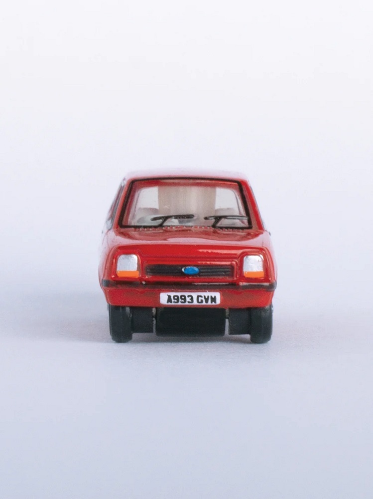 Oxford NFF001 1:148  Ford Fiesta Mk1 福特汽車.紅色