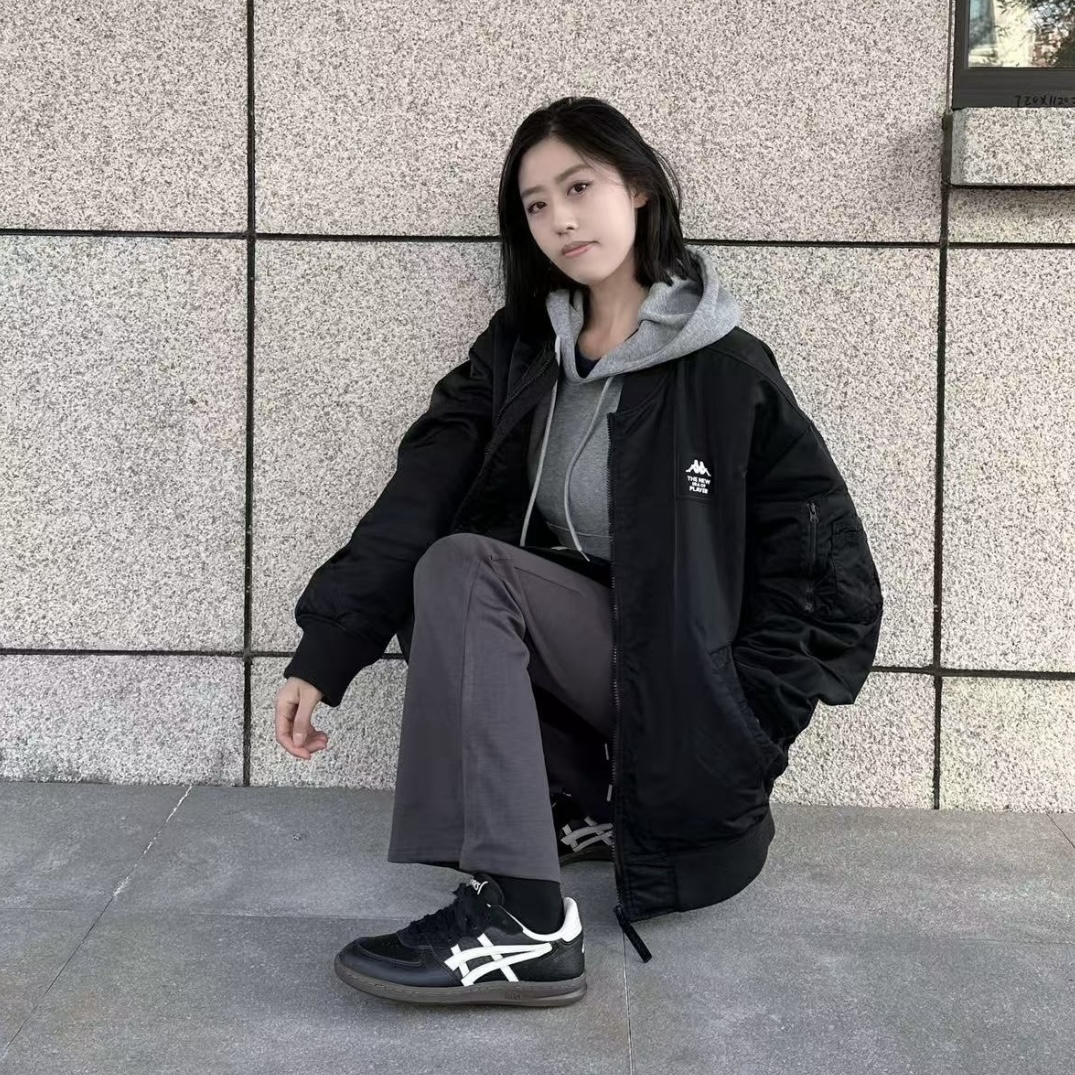 ASICS SKYHAND OG Black Oatmeal 黑白 皮革 德訓鞋 低筒休閒鞋 運動鞋