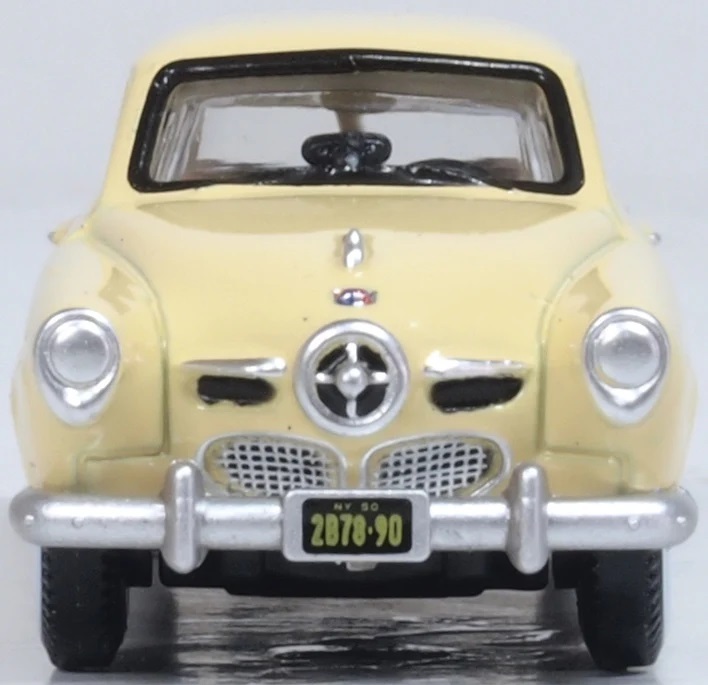 Oxford 87SC50001 HO規 1950 Studebaker Champion Starlight 汽車.奶油色