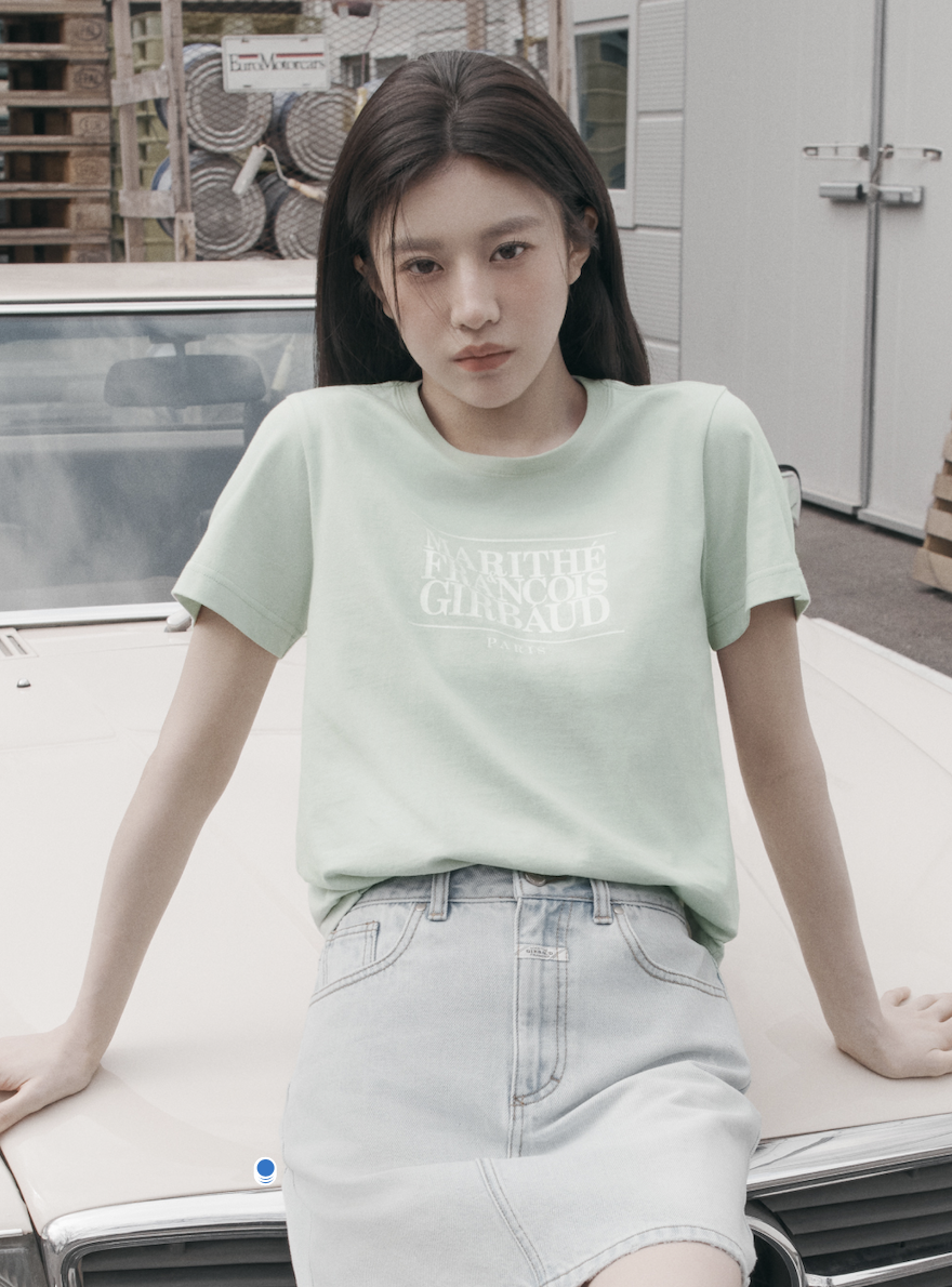 【現貨】女裝款 ♥ 情侶裝之選👩🏻‍❤️‍💋‍👨🏻【MFG】W CLASSIC LOGO TEE