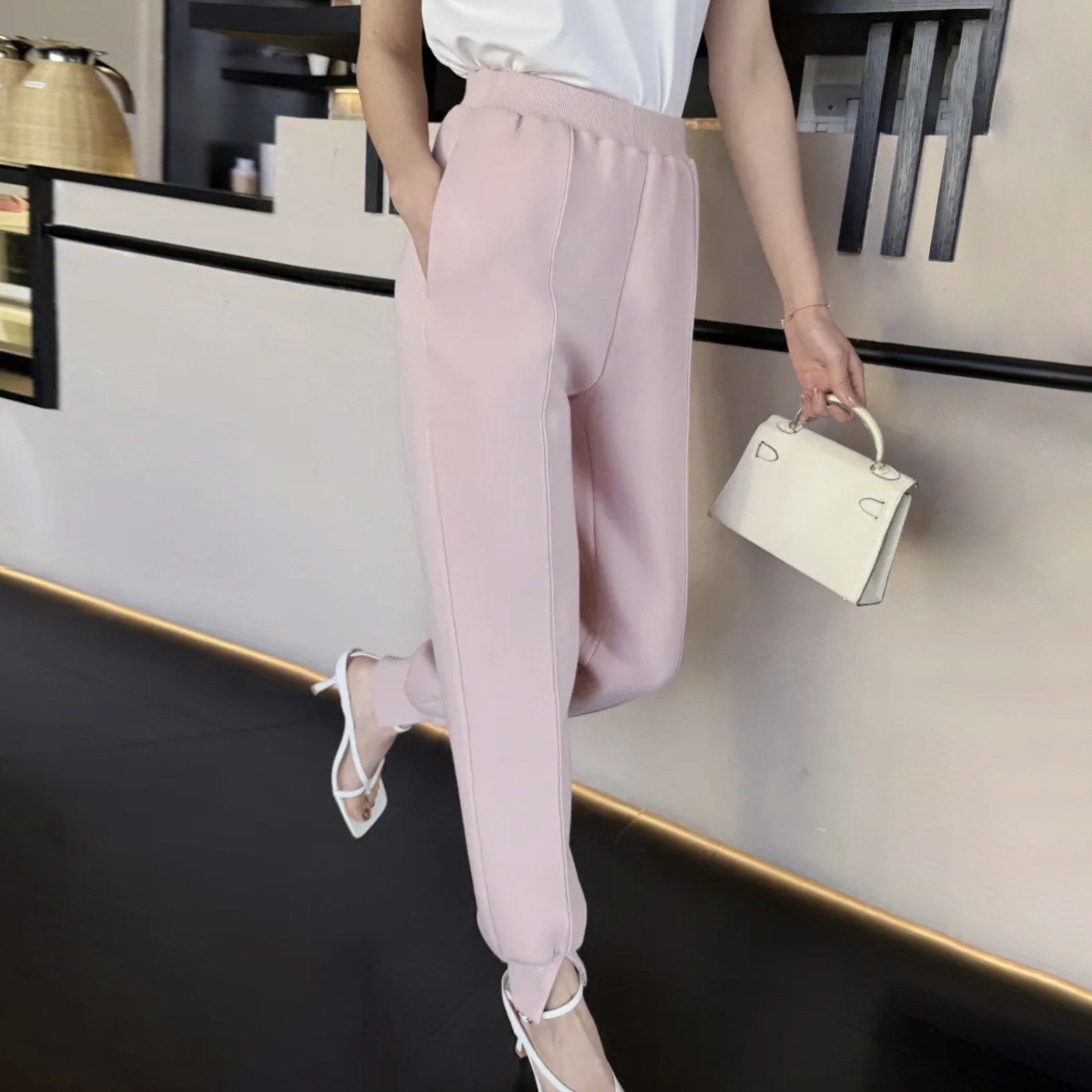 時髦感褲管開衩造型縮口休閒褲S-M / 2色 (Elegant & Love)