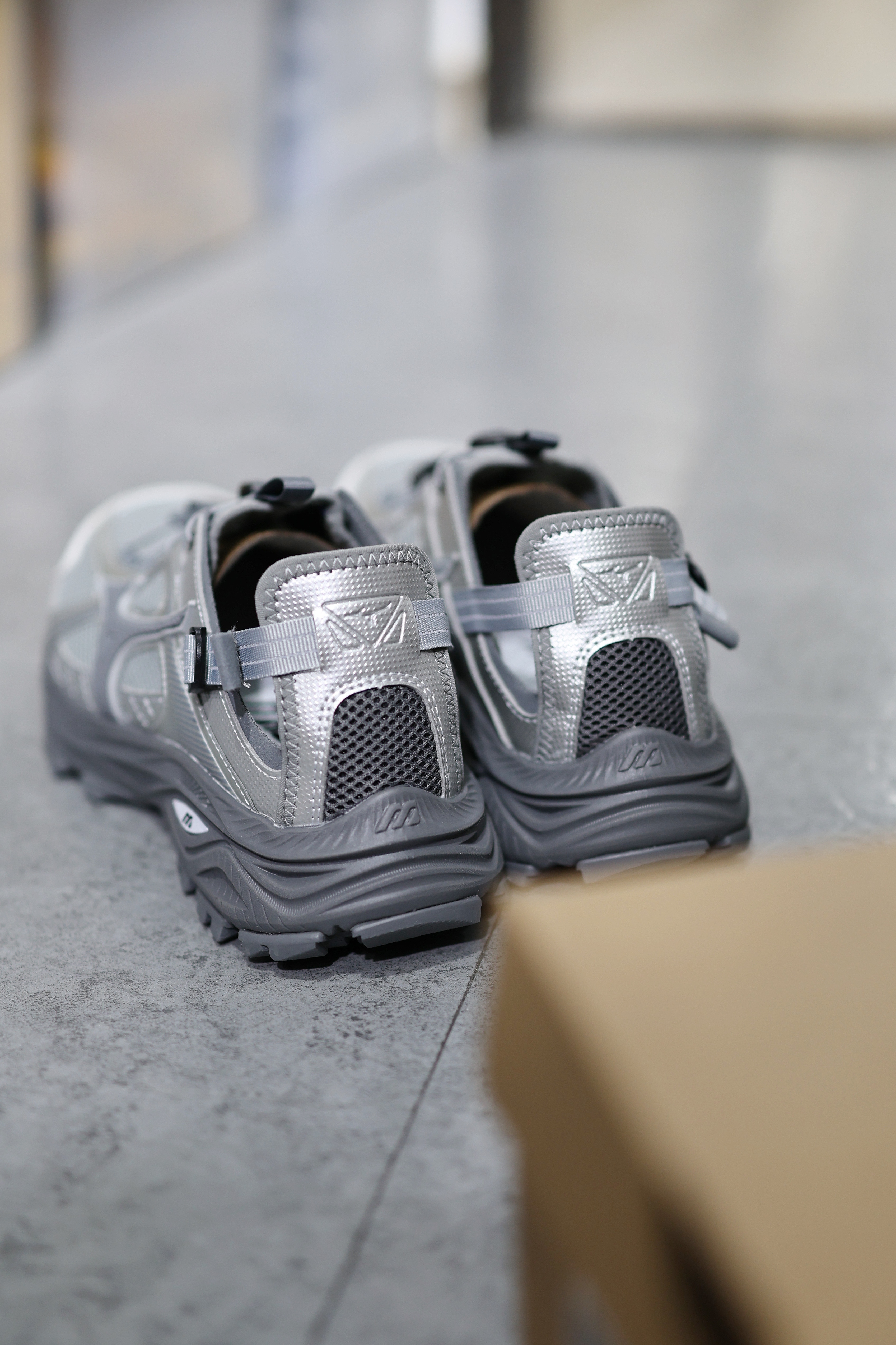 Mizuno Racer Trail SE Grey 石炭灰銀D1GH241906