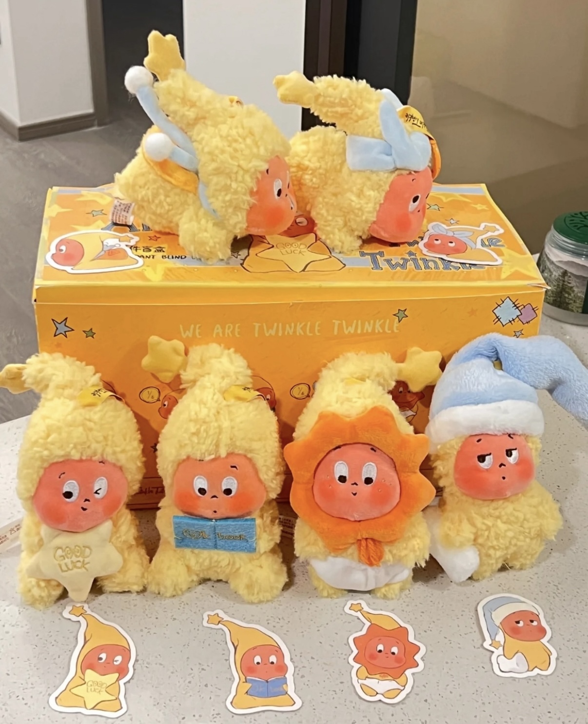 POPMART 泡泡瑪特 我們都是星星人系列 毛絨吊飾 鑰匙圈 盲盒 6+1款/預購