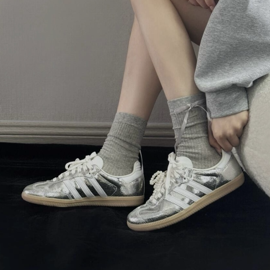 Adidas Samba OG 銀白 液態銀 碎銀 爆裂紋 鏡面 Y2K 焦糖底 德訓鞋 休閒鞋
