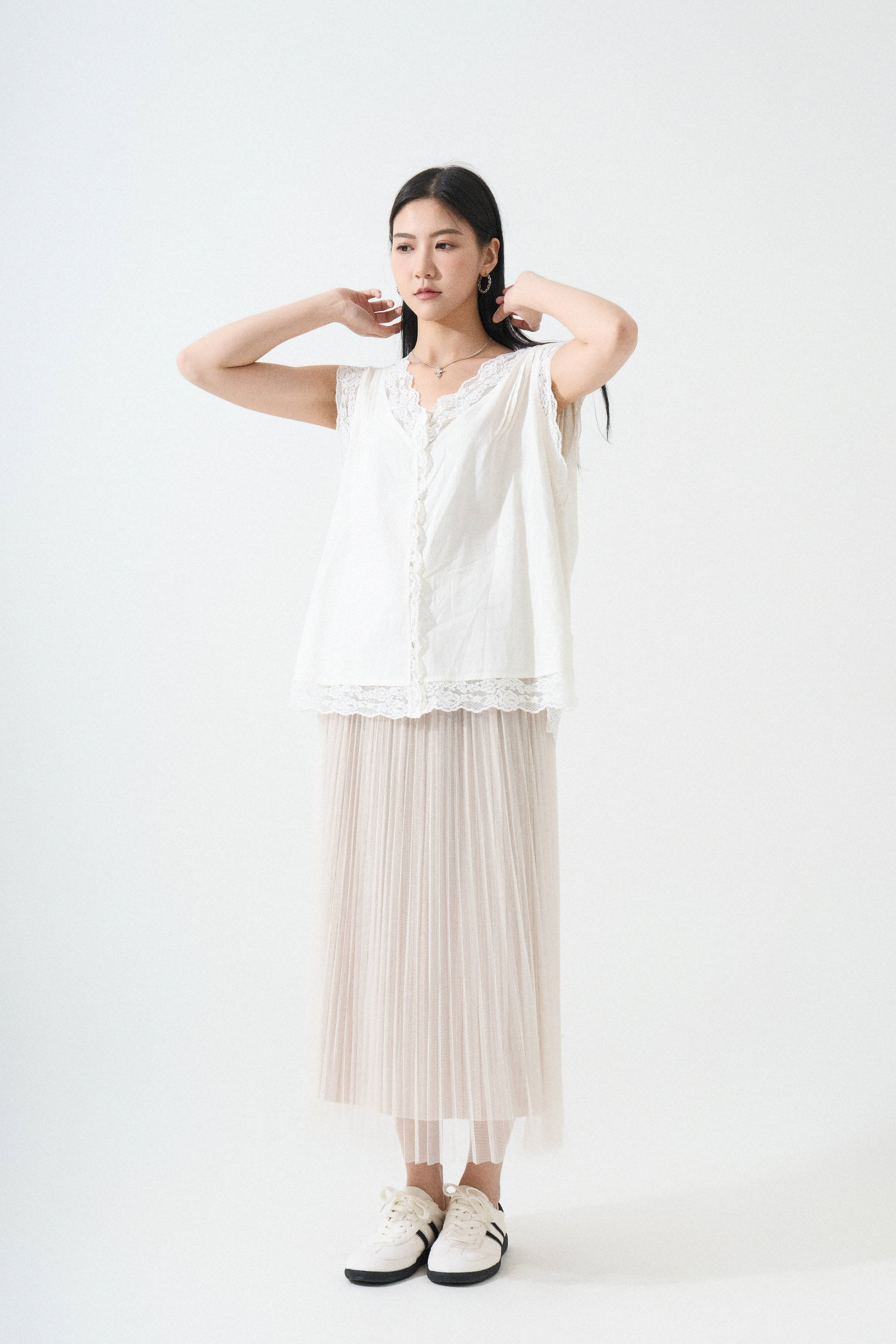 蕾絲花邊開胸背心 (*現貨款式）