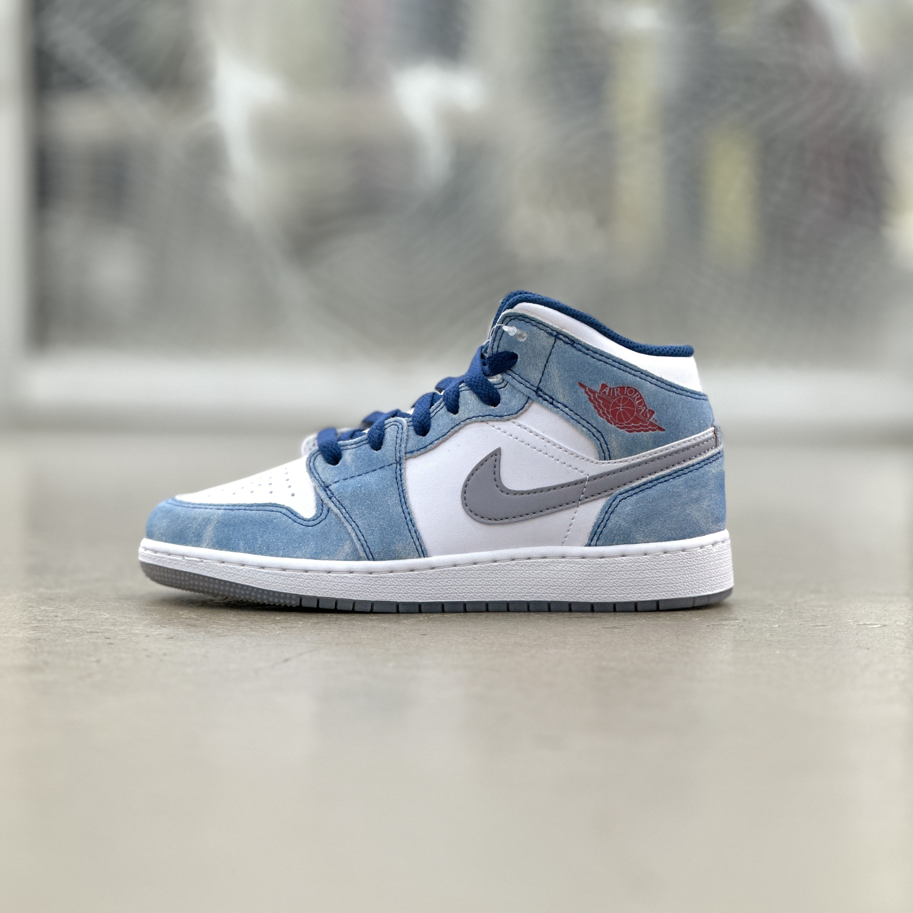Air Jordan 1 Mid SE French Blue | DN3706-401 / DR6235-401