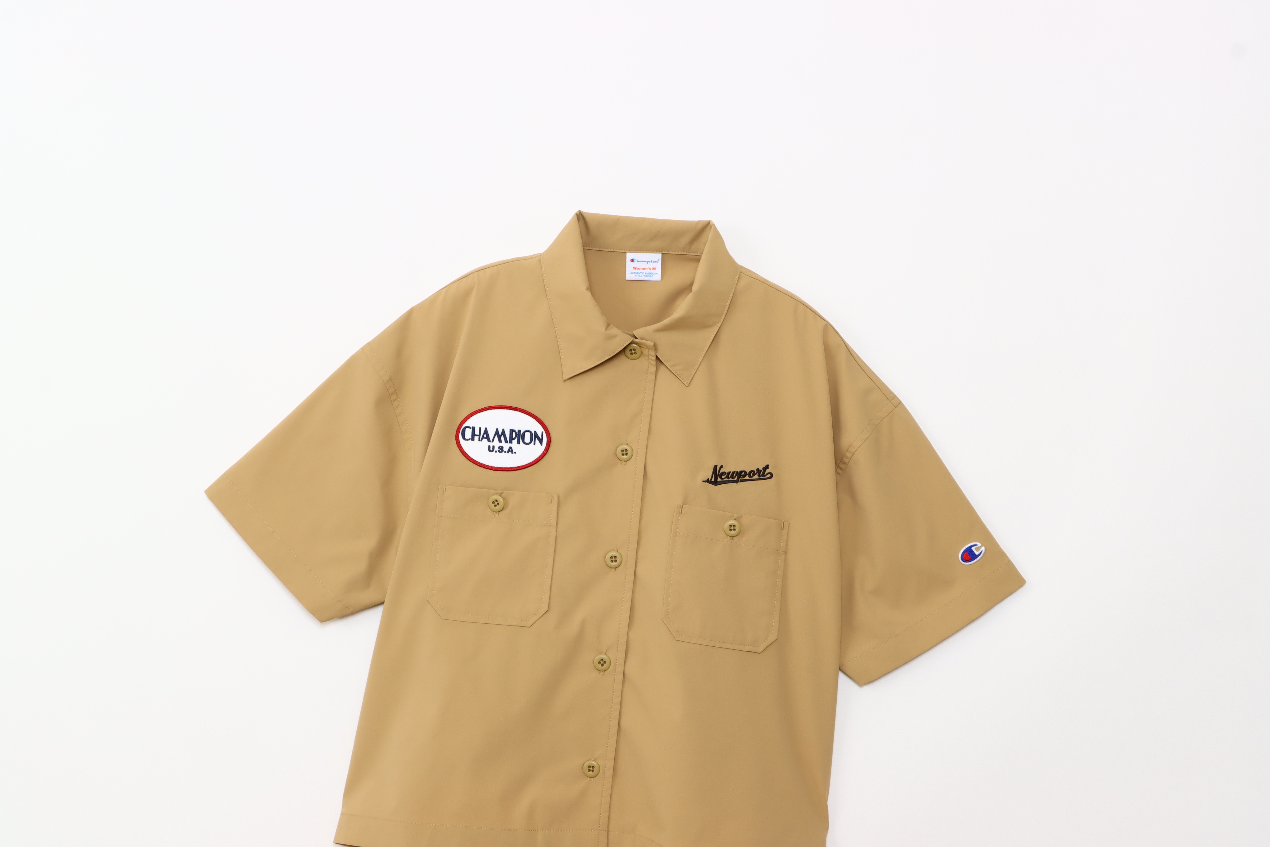 女款 -CASUAL 口袋布章 刺繡 短版 短袖 襯衫-卡其色（CW-B312-782）