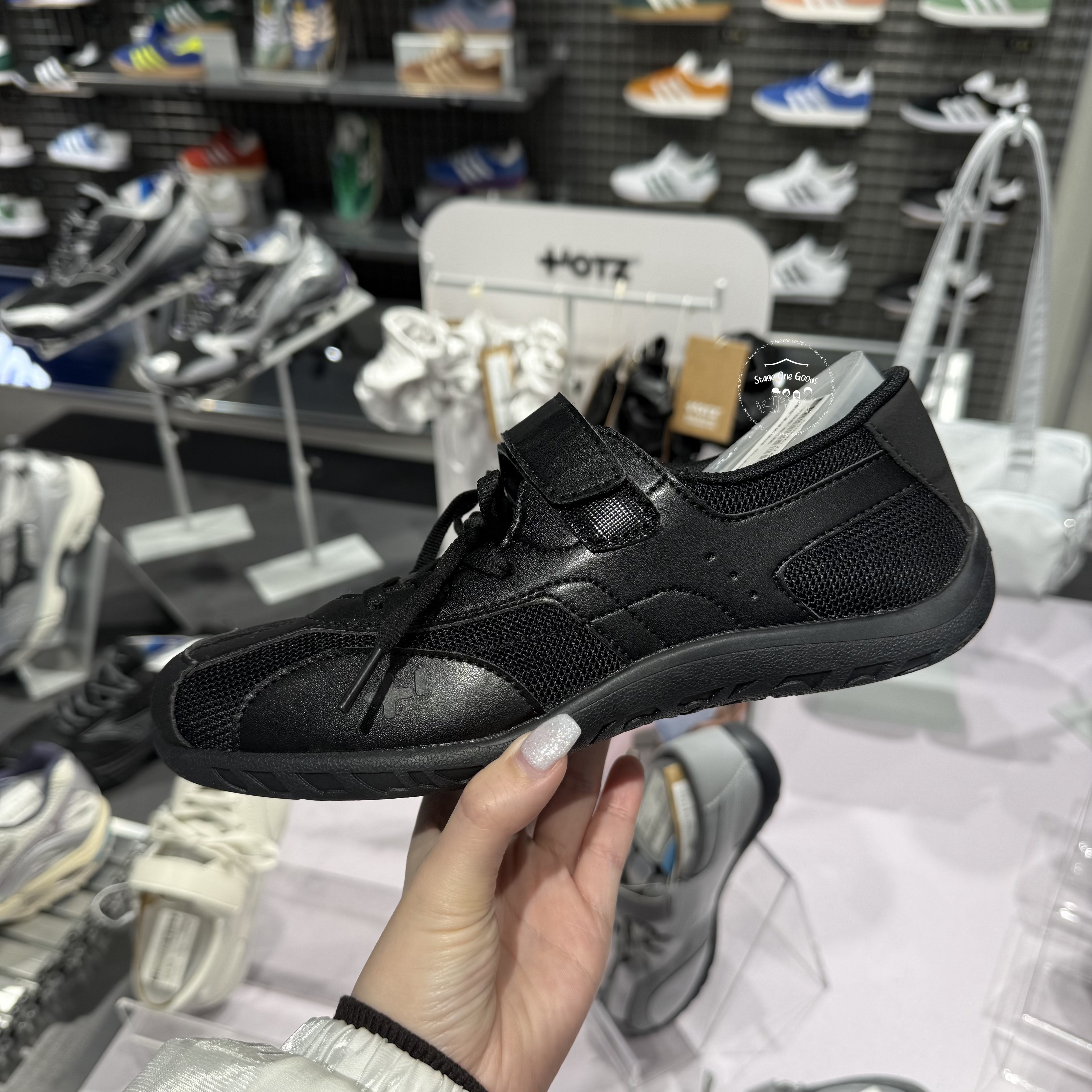OTZ ♥ ROMARY LACE UP SNEAKERS/追跡付 Otz Romary Lace up Sneakers [3 colours] – Lumière Studio