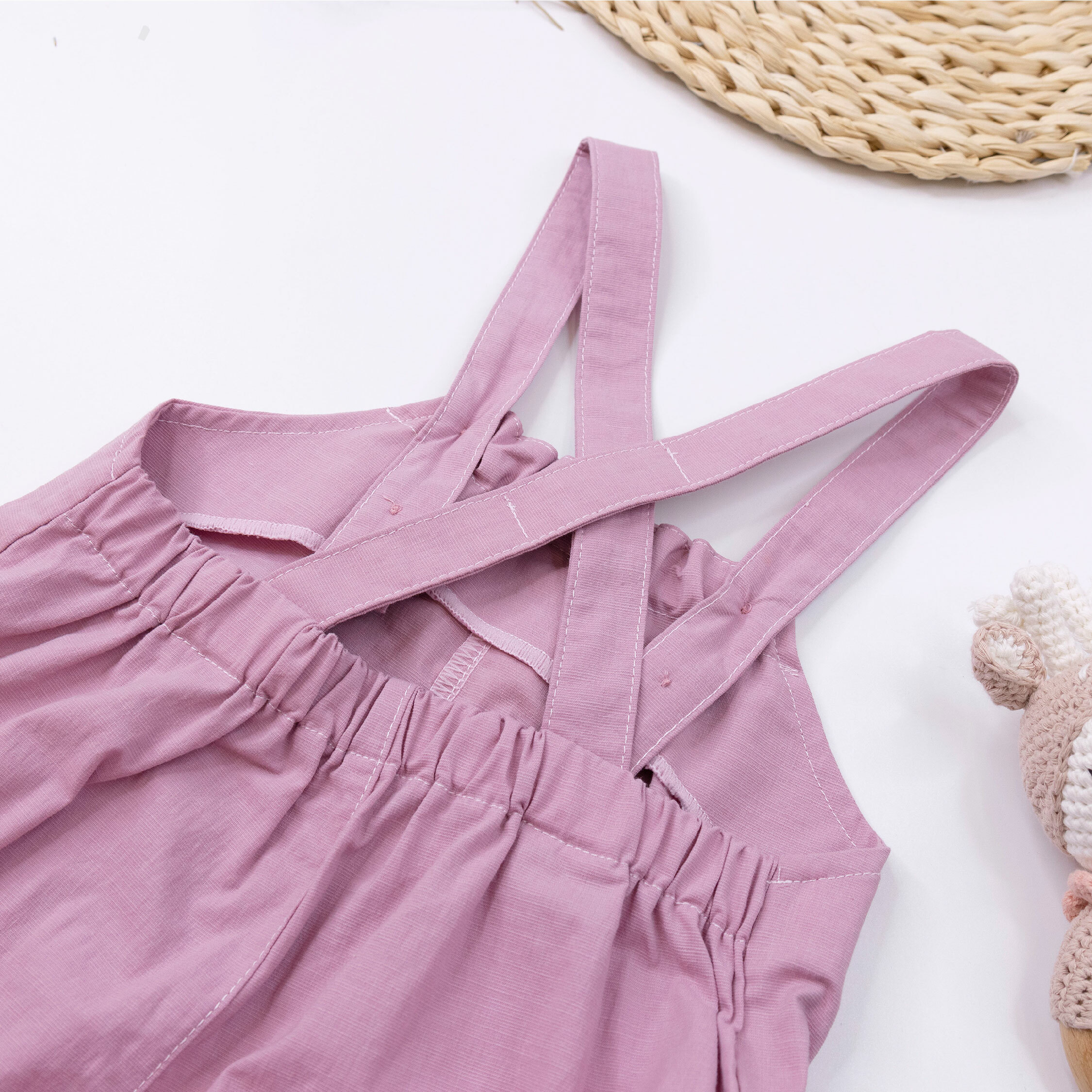 范侖鐵諾【32028】歡樂小兔荷葉拼接吊帶褲＊二色