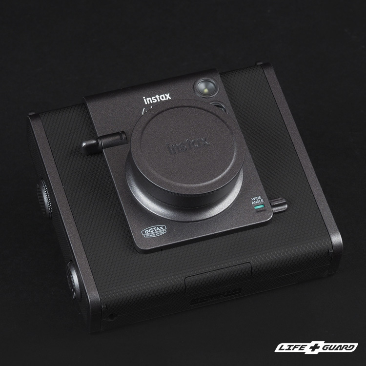 LIFE+GUARD 相機貼膜安裝示意，適用 FUJIFILM instax Wide Evo