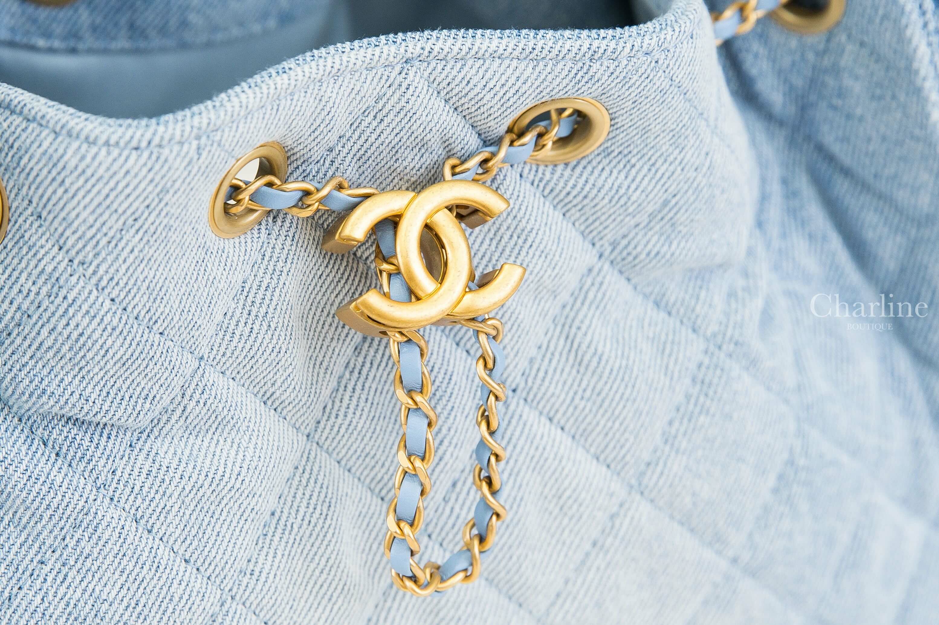 Chanel Chanel 25 Small Handbag 漸層藍色金CC金鏈水洗丹寧布菱格紋側邊口袋小型束口手提肩背包