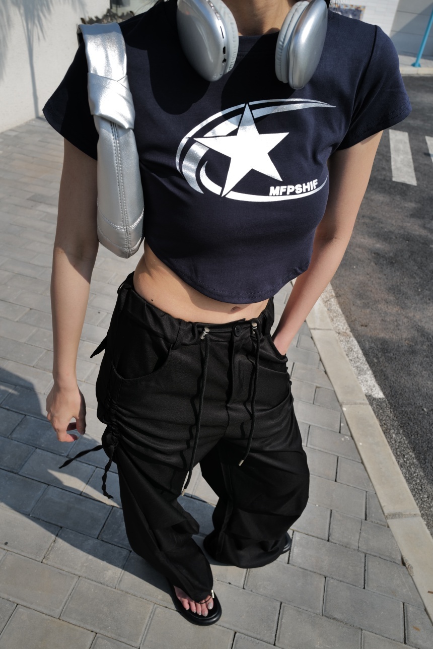 Y3K酷帥星星大短版上衣*2色