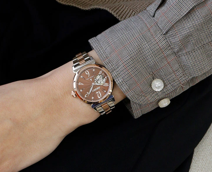 萬年鐘錶 - SEIKO 日本精工錶 LUKIA 系列 甜美氣質開芯視窗機械女錶  SSVM062J / 4R38-02N0B  錶徑 34.6MM
