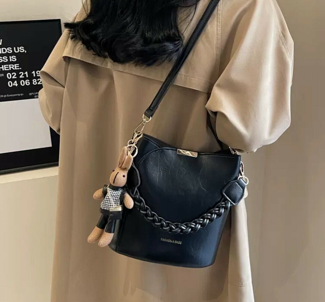 春夏復古風百搭水桶包(贈吊飾)