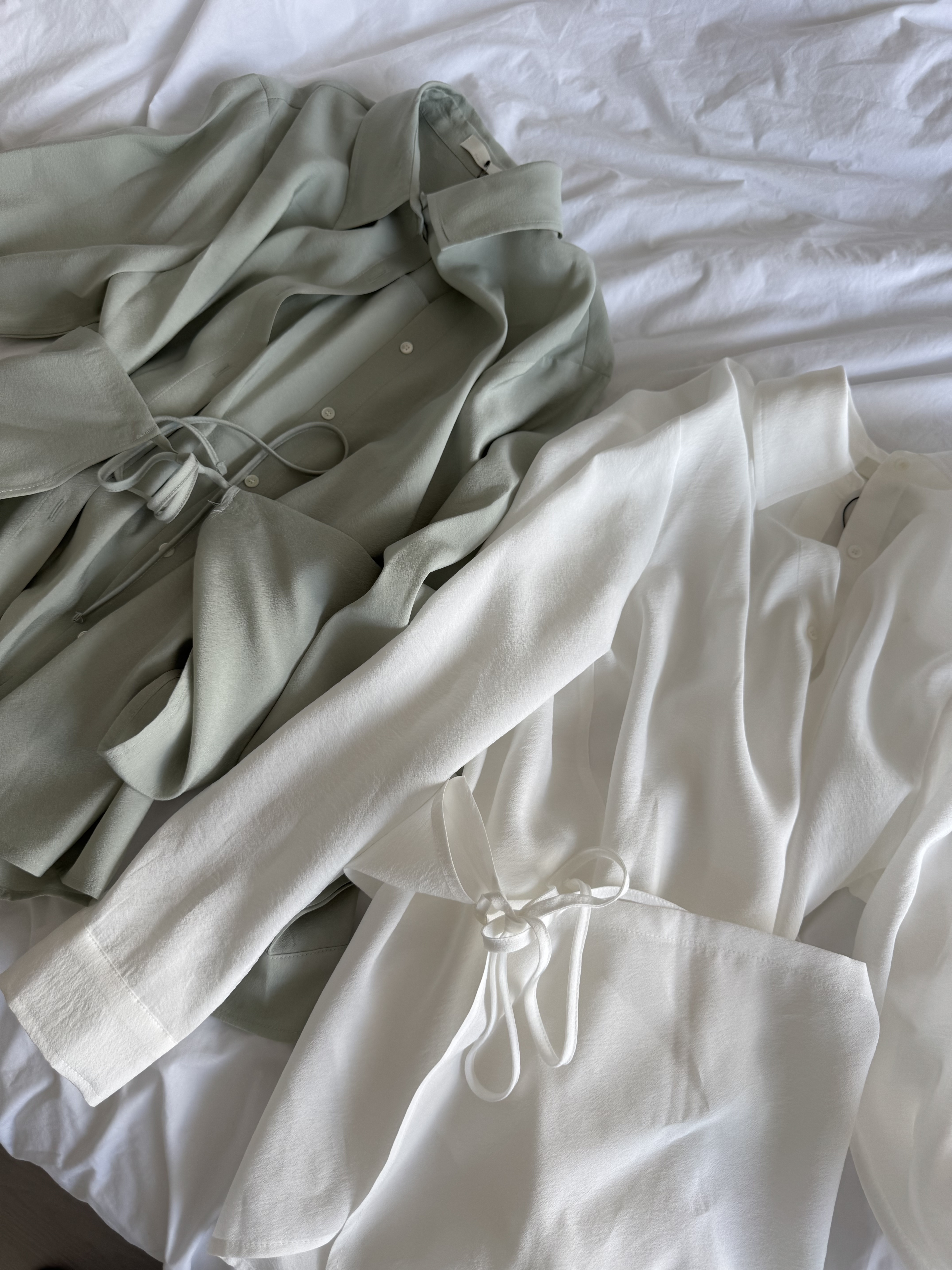 雪紡綁腰恤衫🤍 現貨