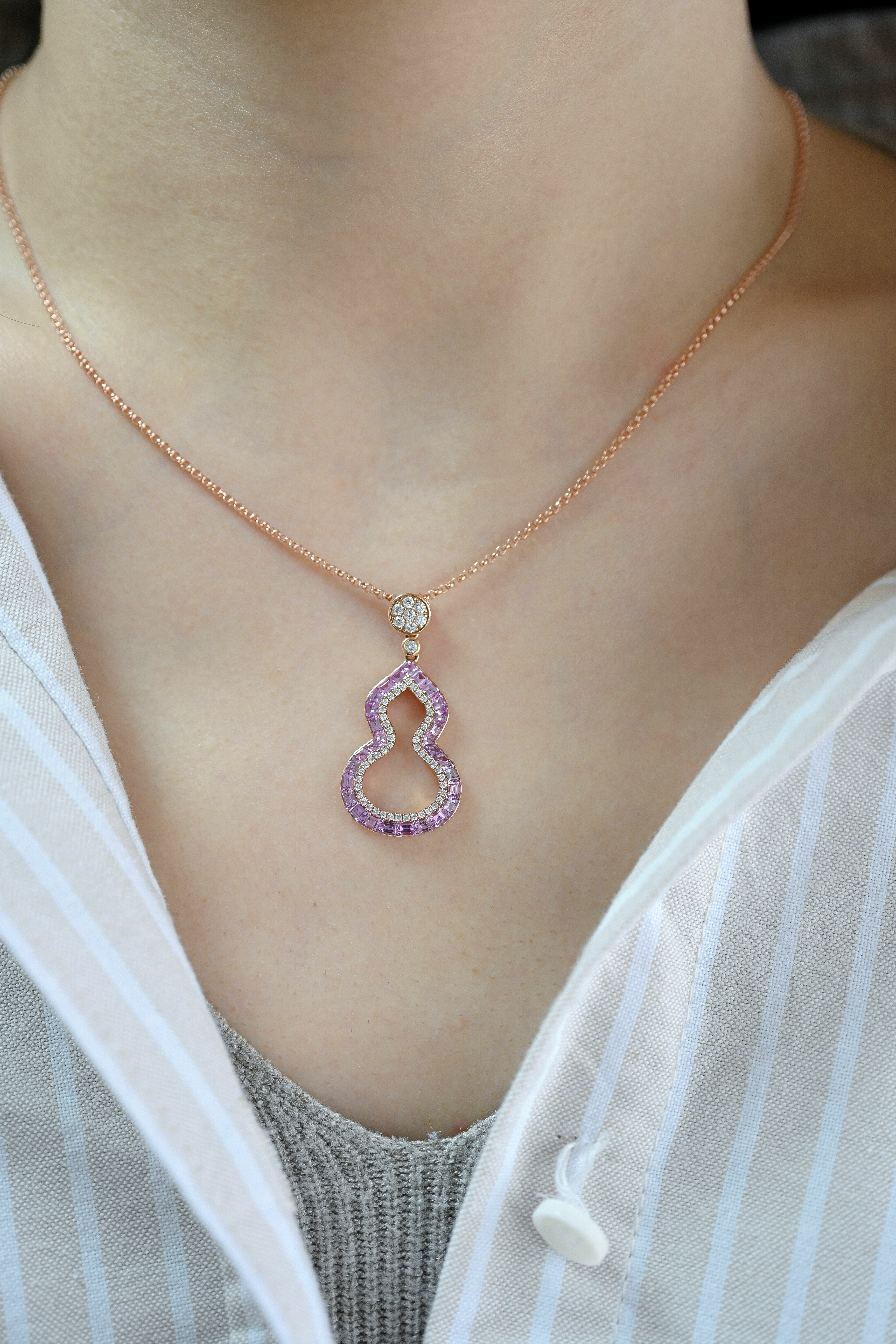 18K Gourd Pink Sapphire & Diamond Pendant