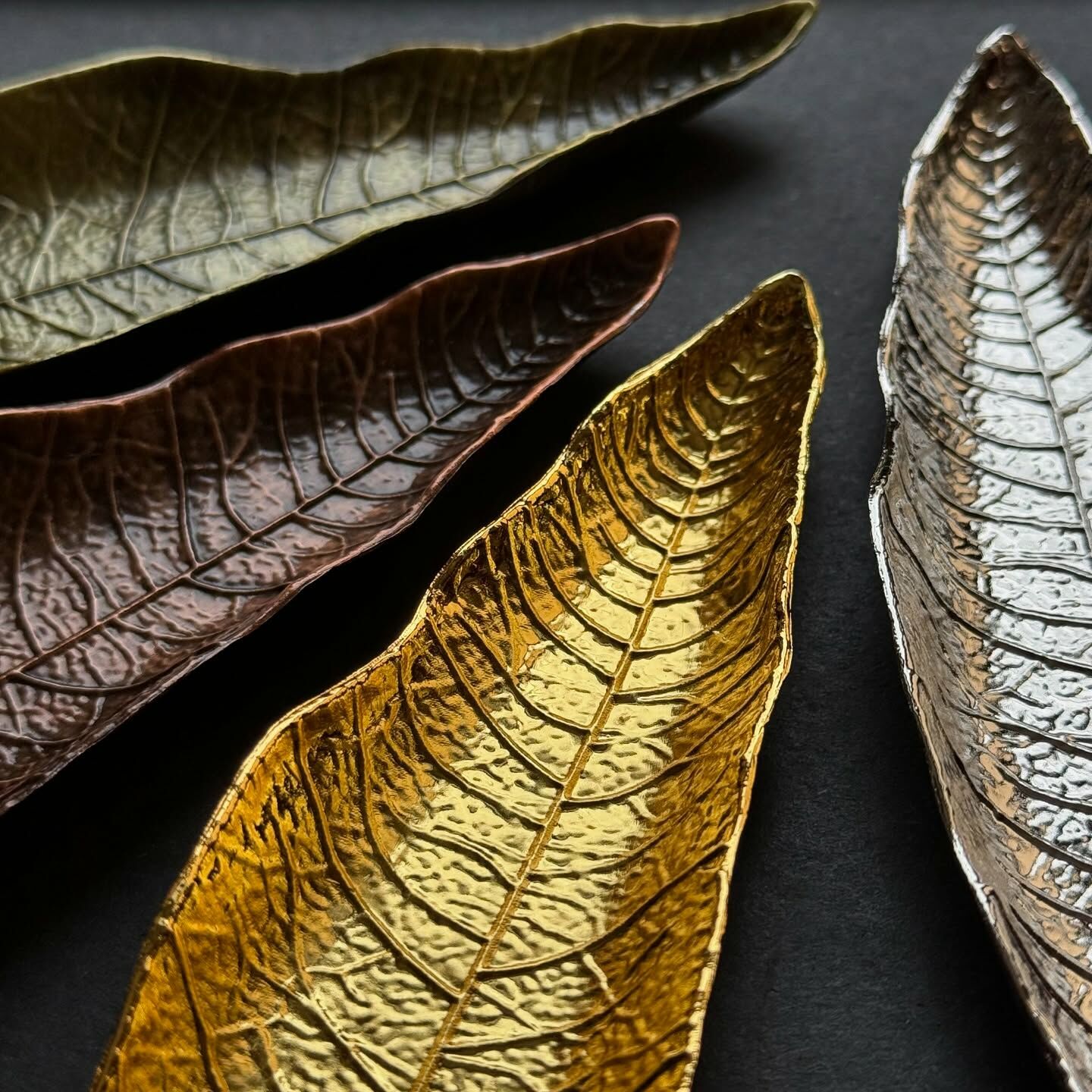 [原石] 金屬製線香插座 盤子 葉子造型 共四色