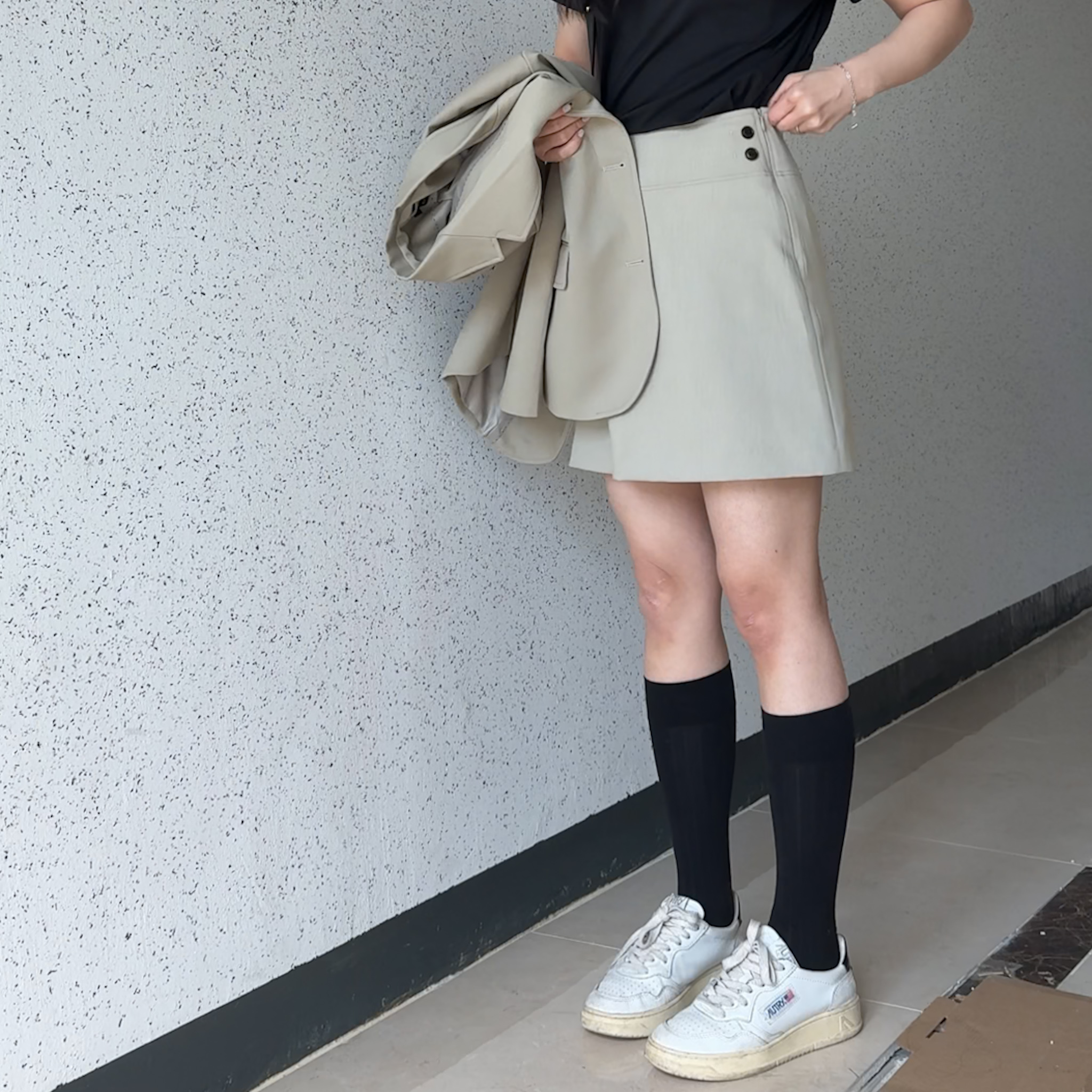 單側雙小釦內裡褲裙(米/S)