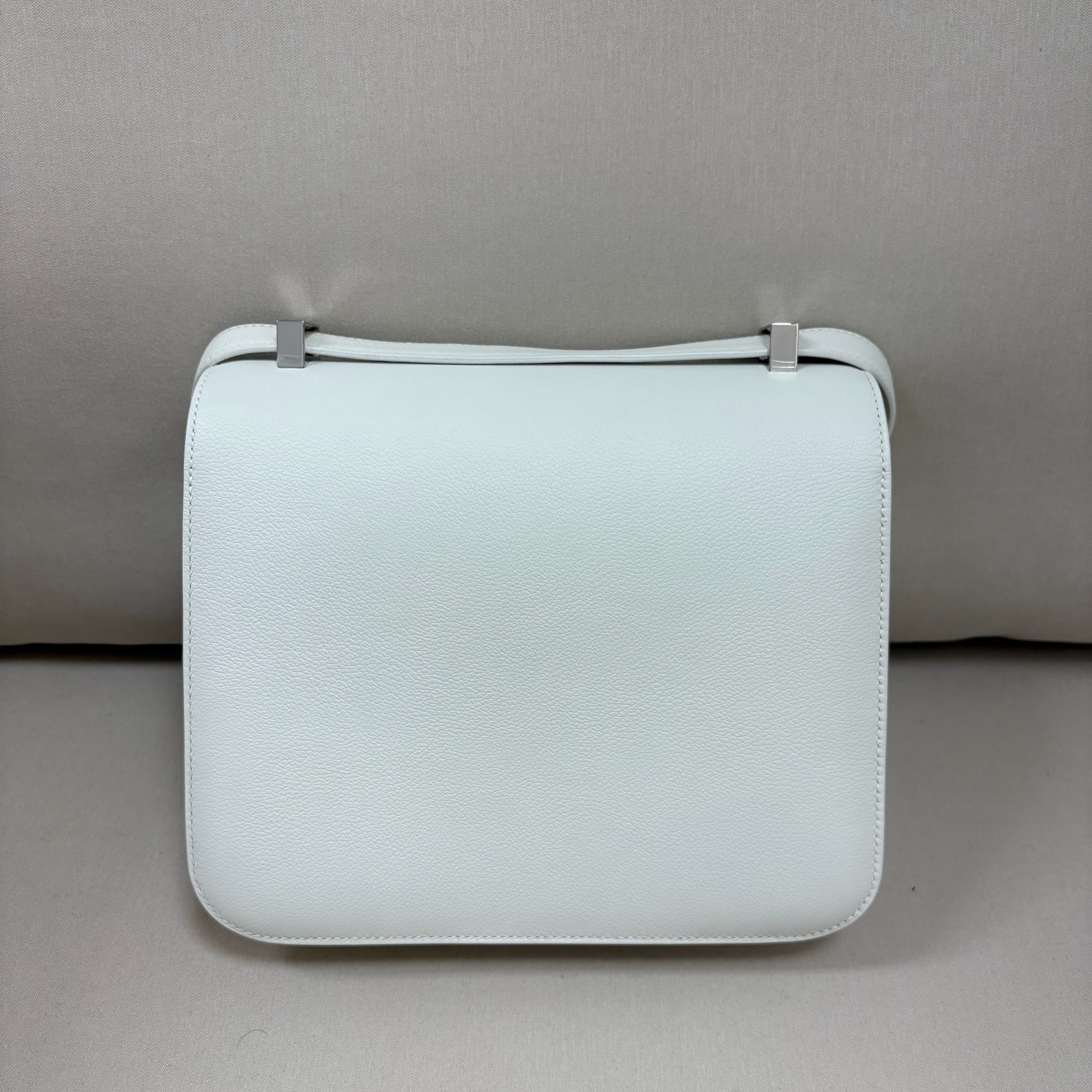 Hermes Constance 24 - Blanc Optique / Shw