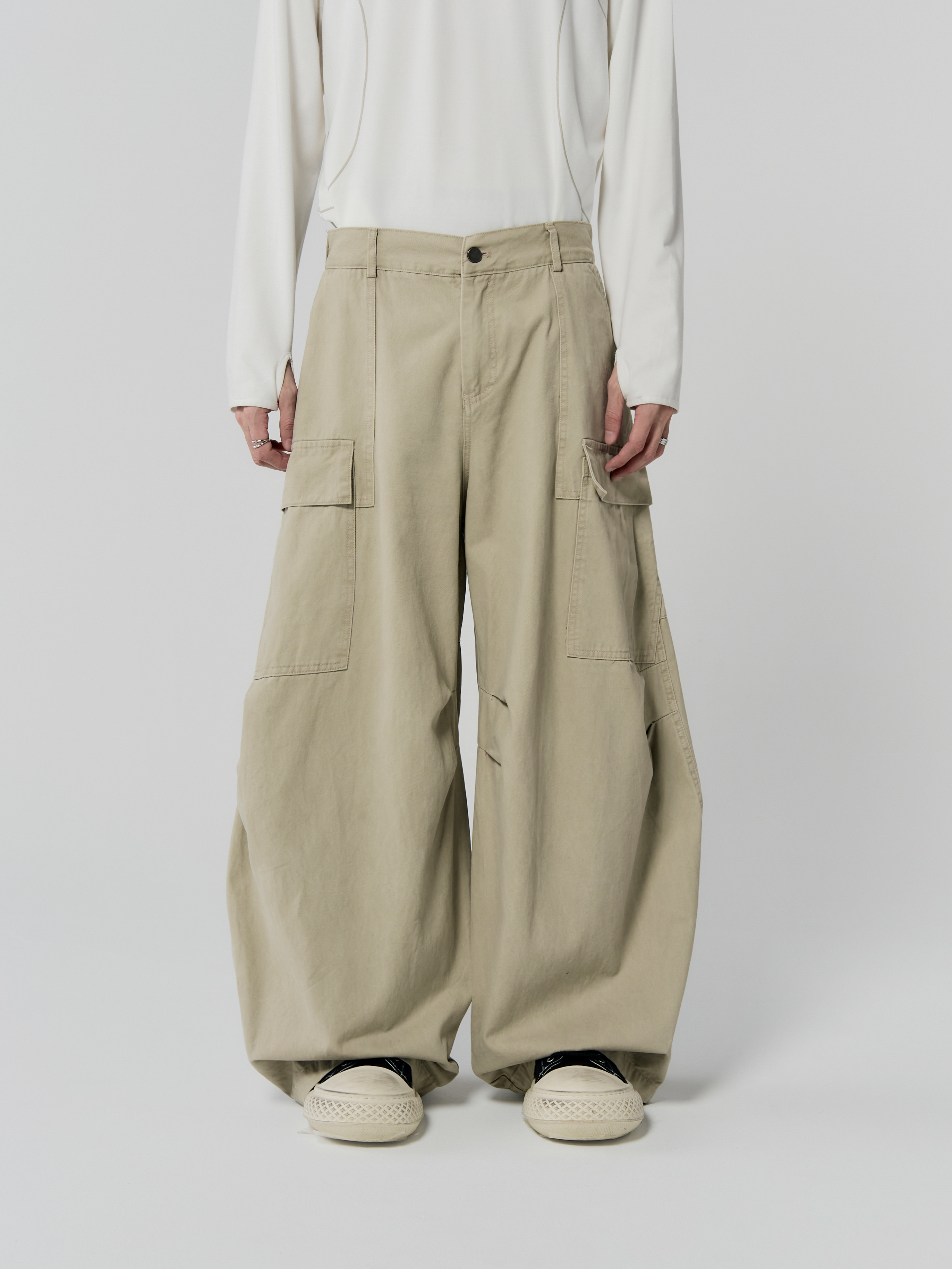 寬鬆彎刀工裝長褲