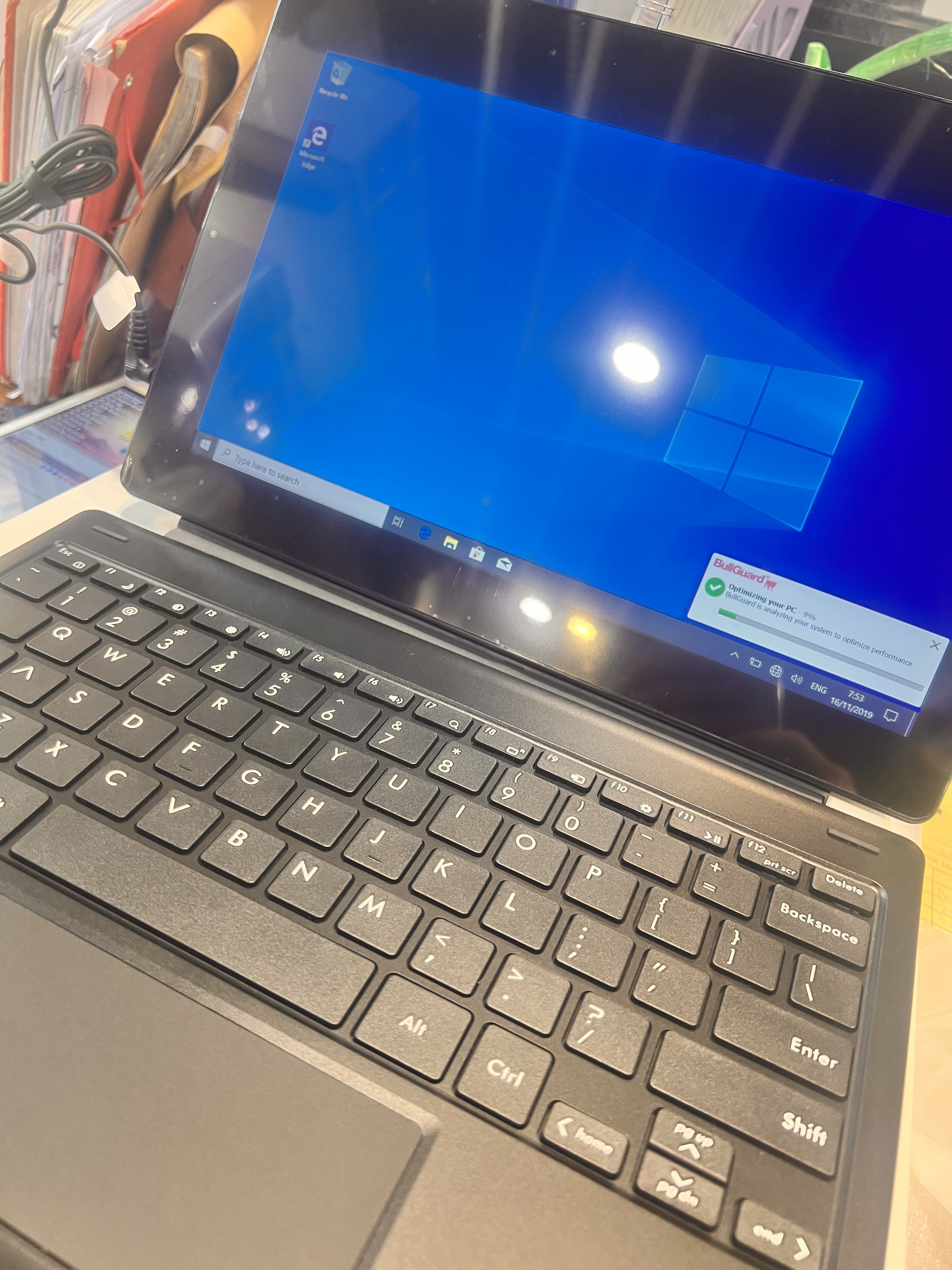 RCA 64GB 11 inch display Tablet with Keyboard