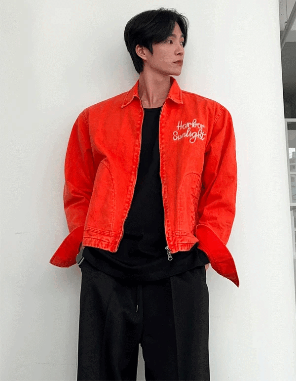 (韓國獨家特價)刺繡字母短版夾克