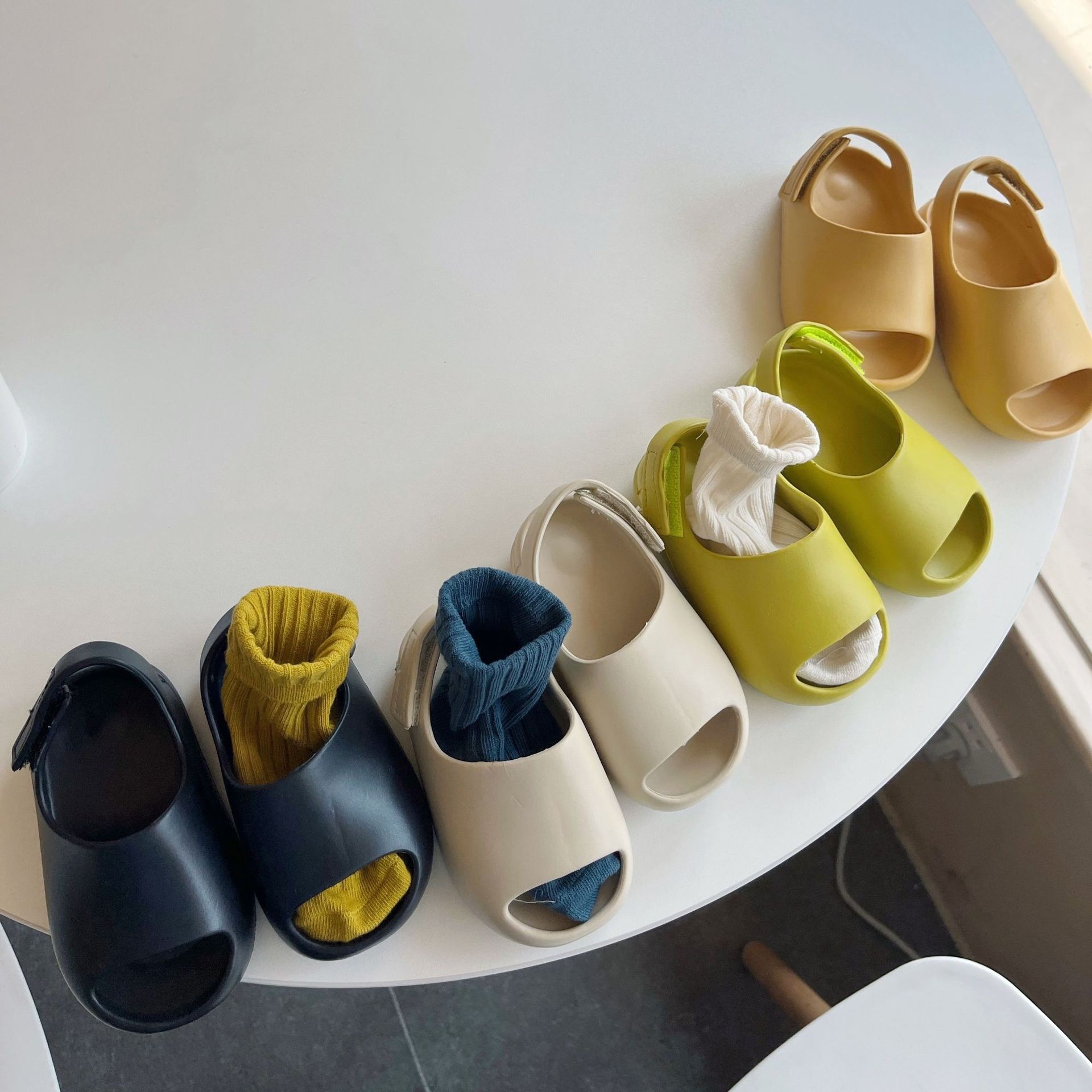 現貨14米色 19黃色｜海邊日常穿搭五色椰子拖鞋  ＊可搭配襪子也很好看