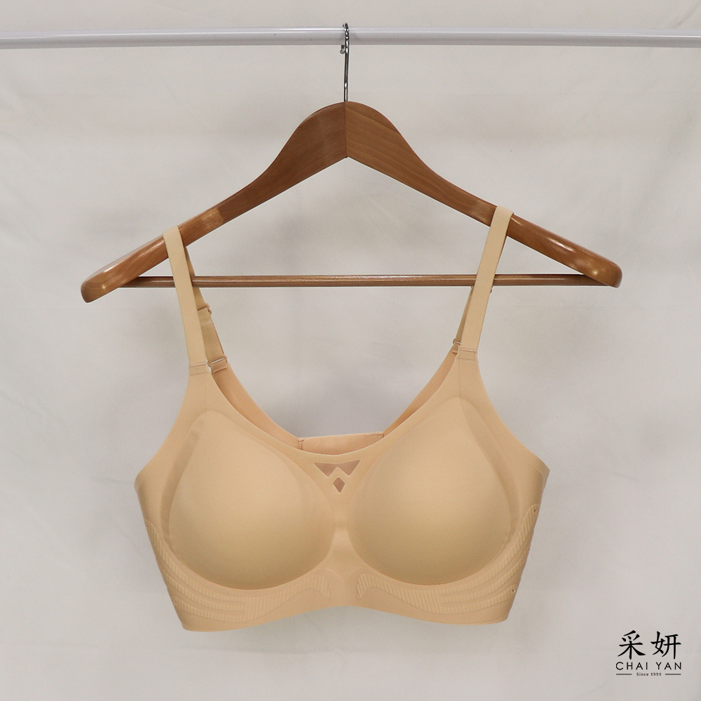 無鋼圈親膚透氣三排釦內衣