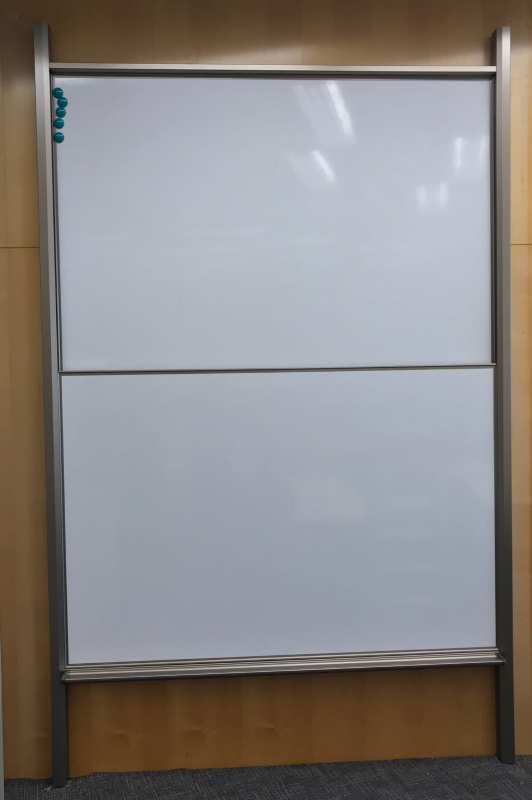 香港某大學商學院演講室柱立式上下升降板