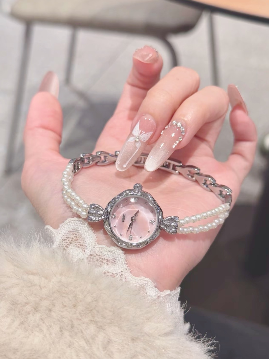 在逃公主珍珠錶鏈 手錶 附禮盒紙袋