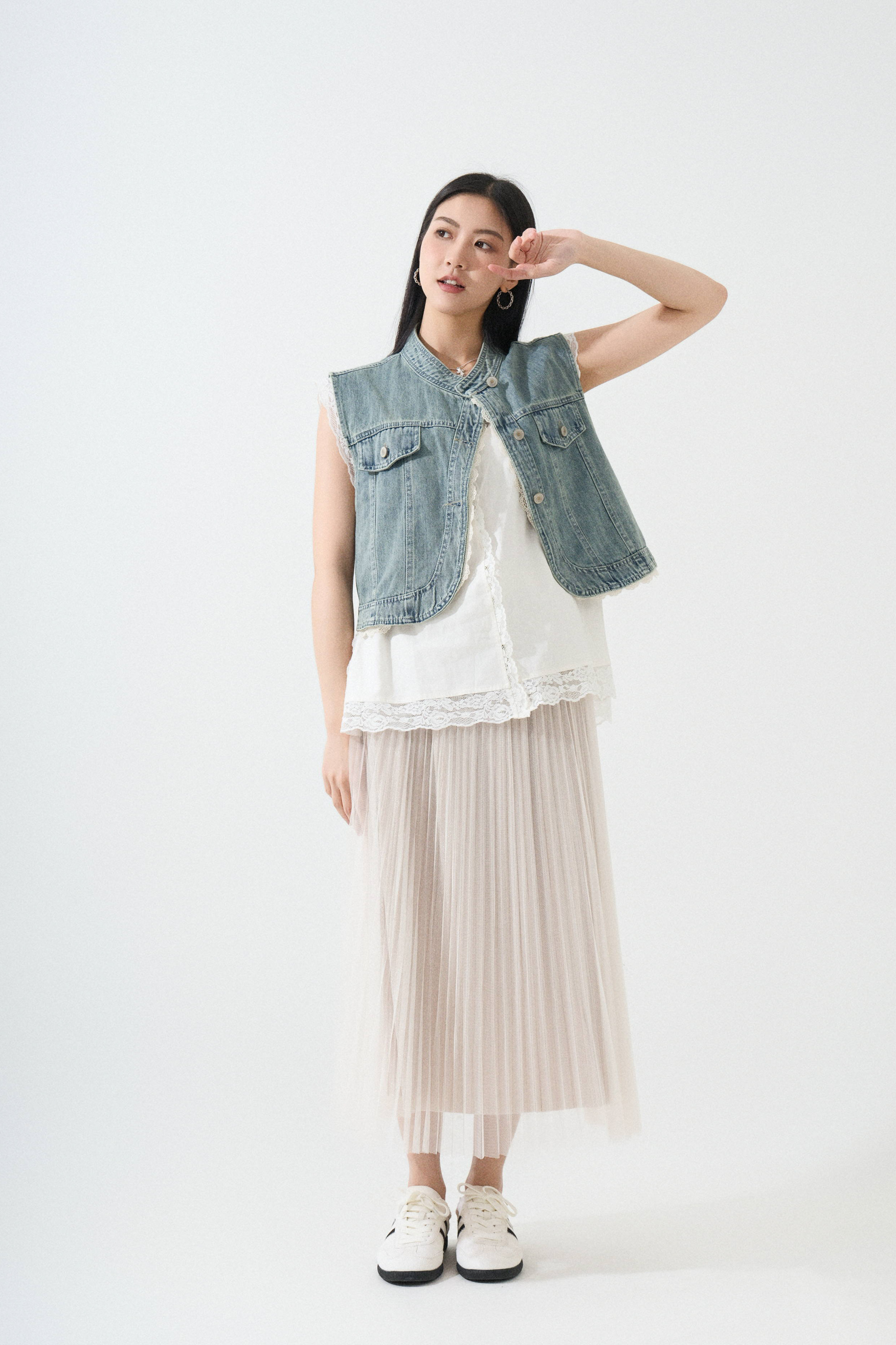 SS25_0045（背心外套＋上衣＋半截裙）