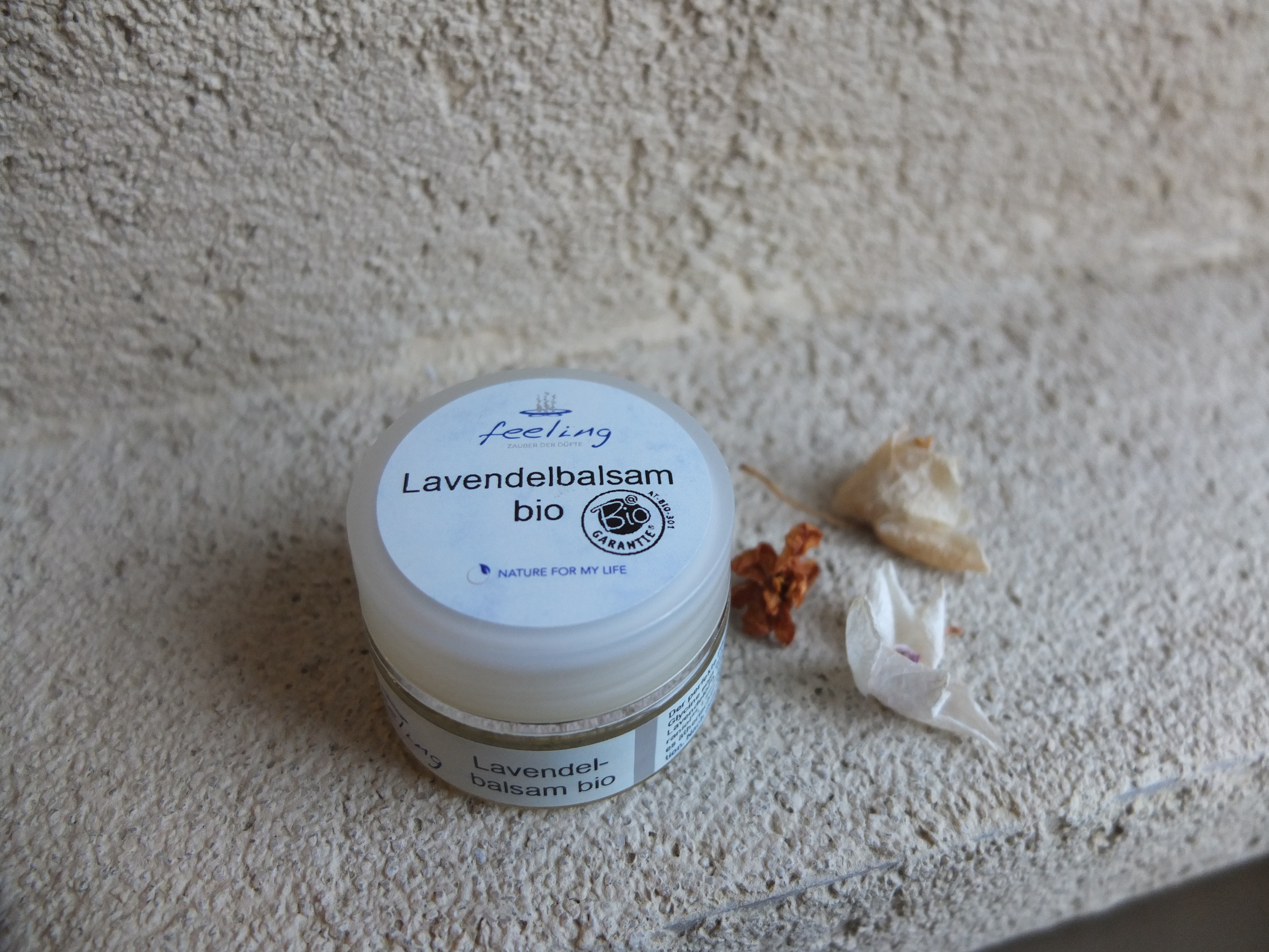 照顧全家的萬用膏｜有機薰衣草凝香膏