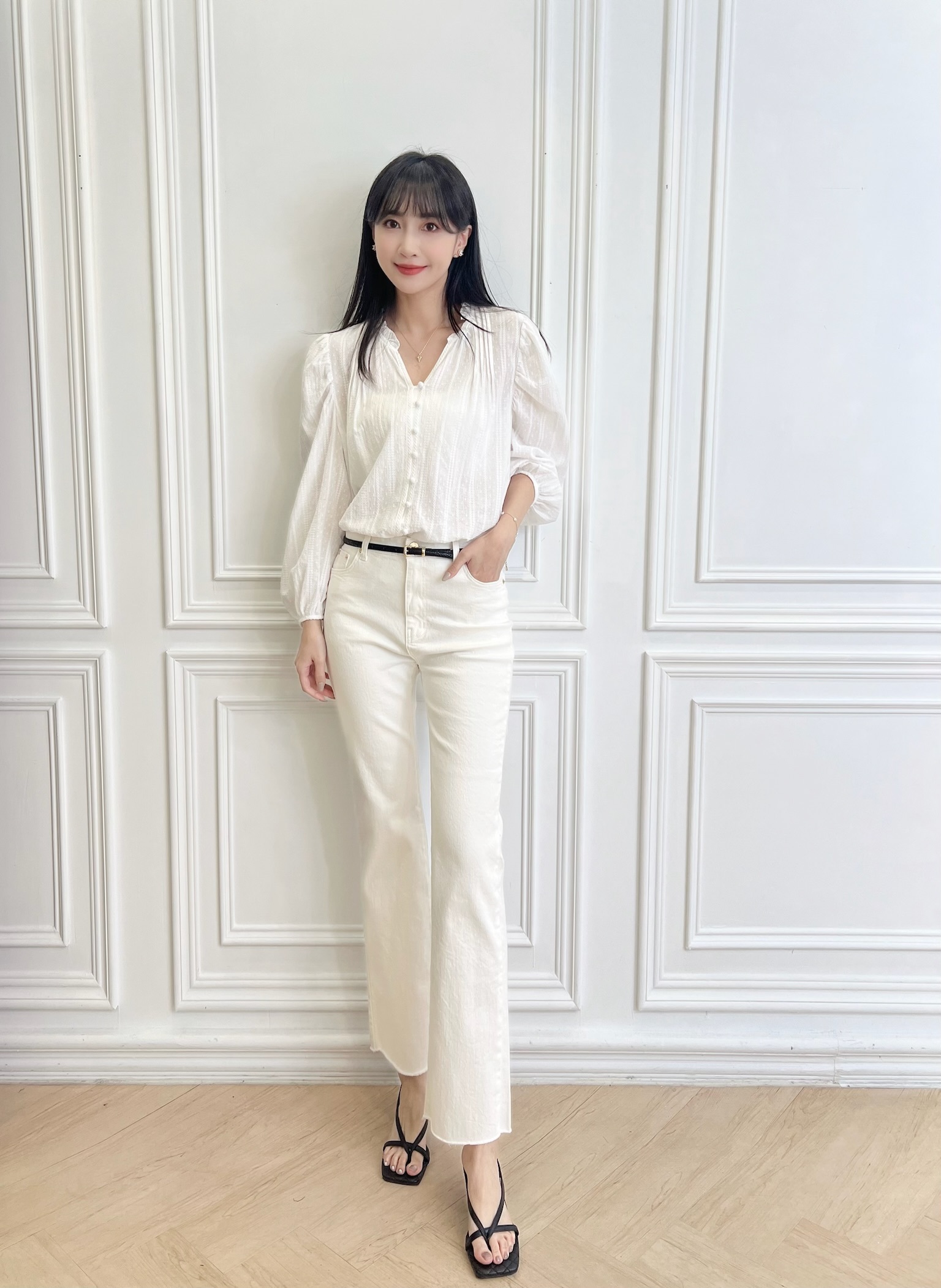 細節感荷葉領襯衫