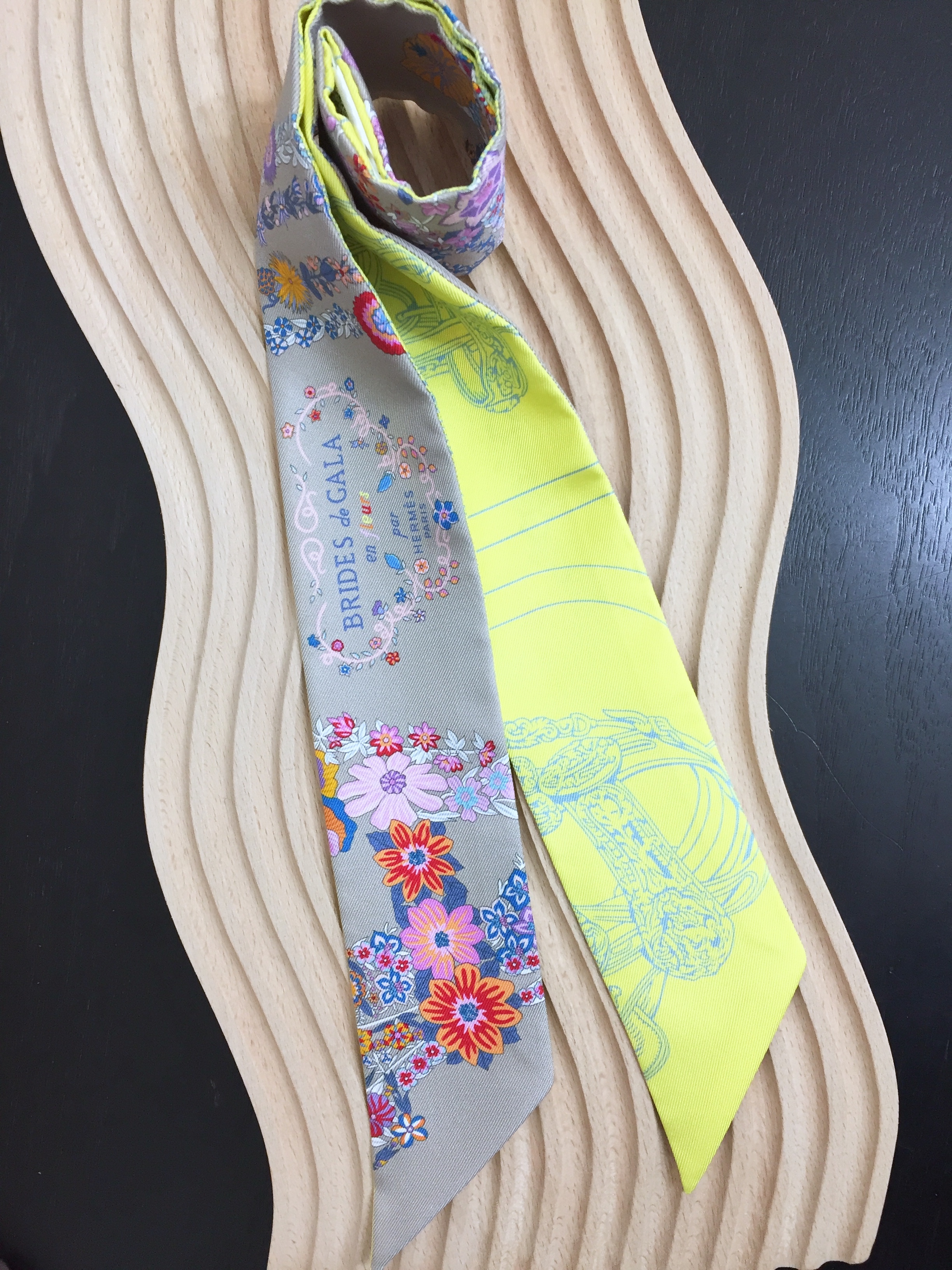 Hermes Twilly 絲巾