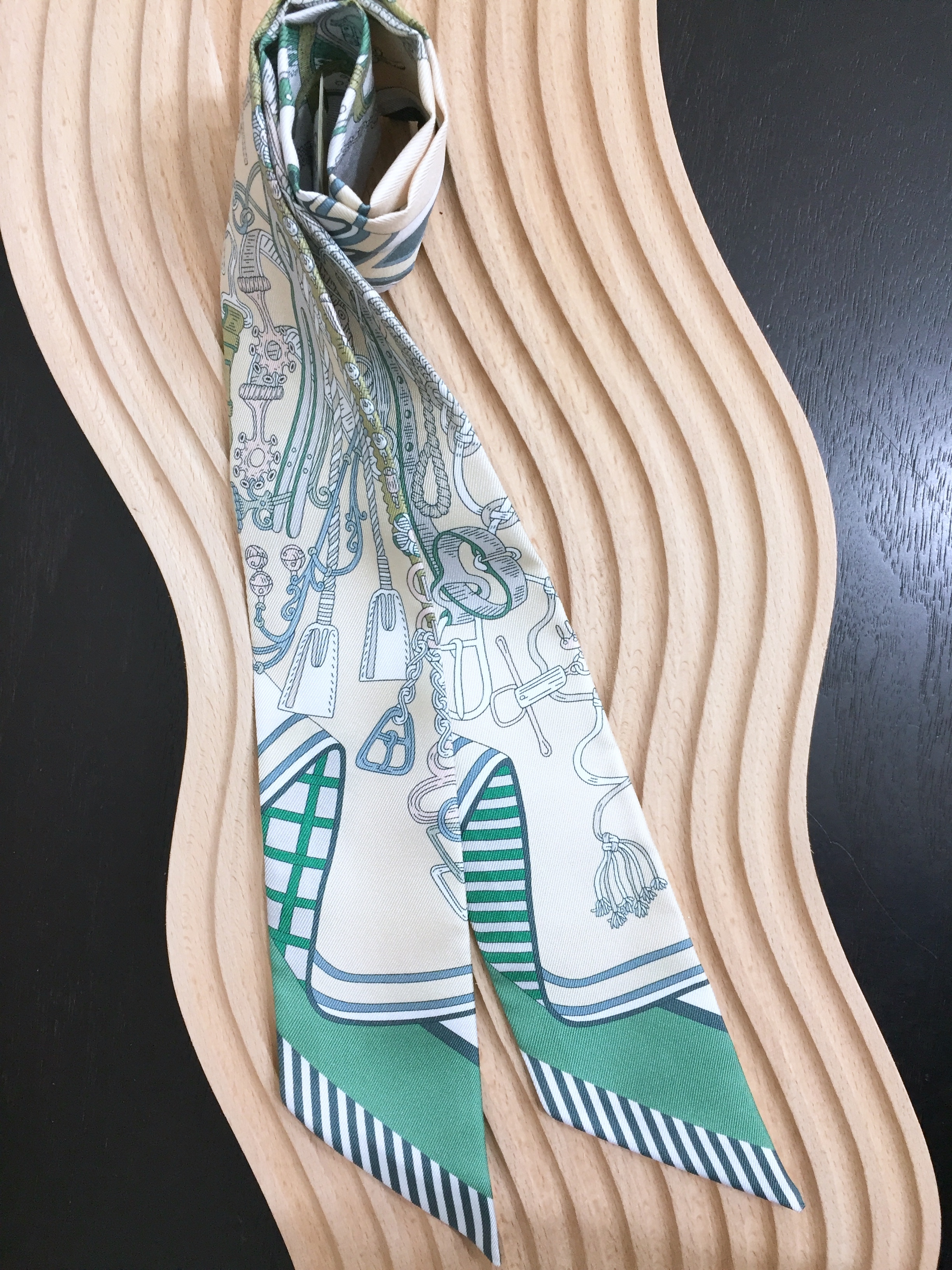 Hermes Twilly絲巾