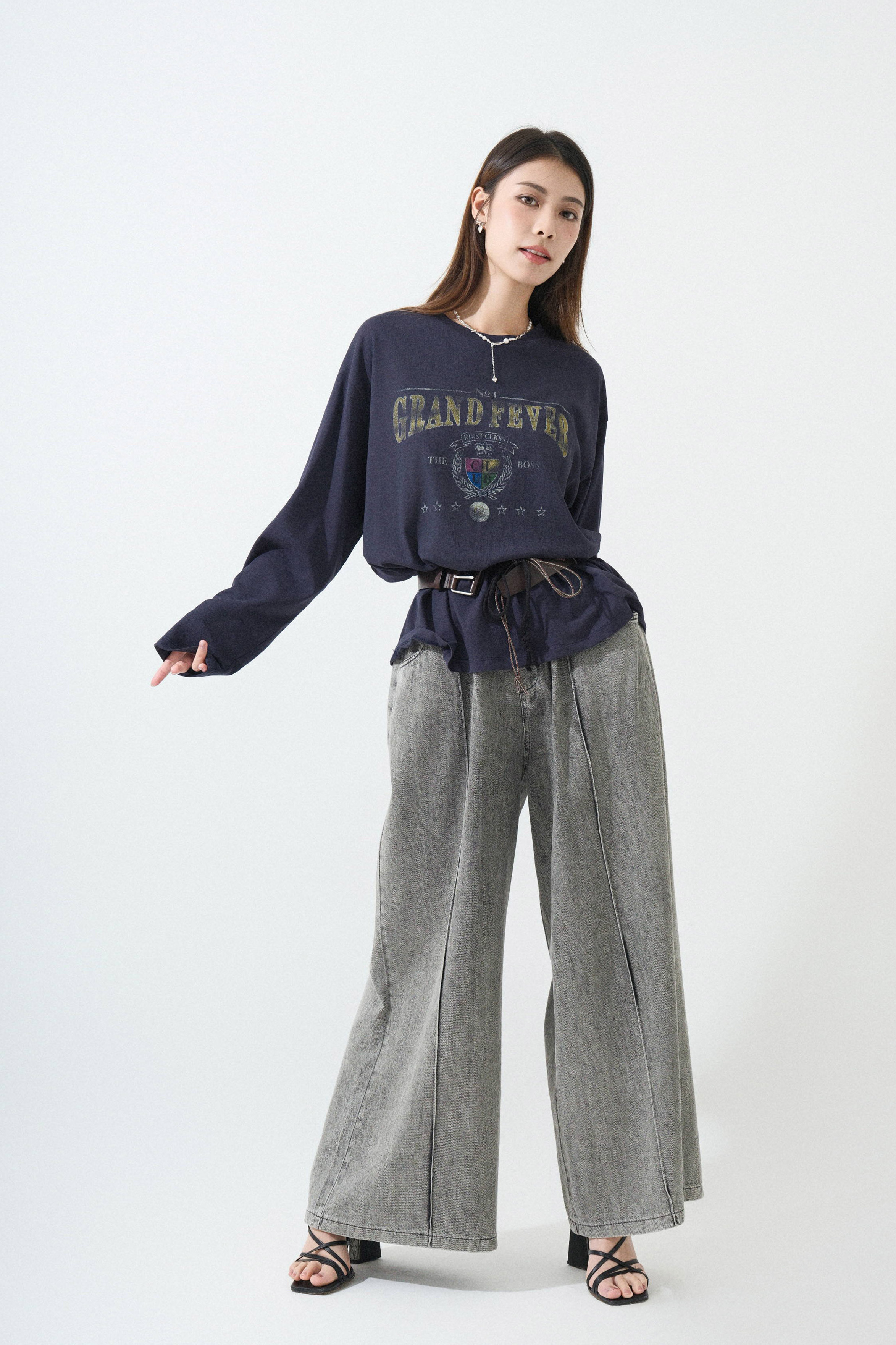 SS25_0056（Tee＋牛仔褲）