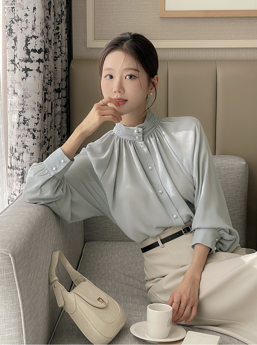 [現貨]  Nadine 抓褶領珍珠釦襯衫 [ 4色 / Free ]