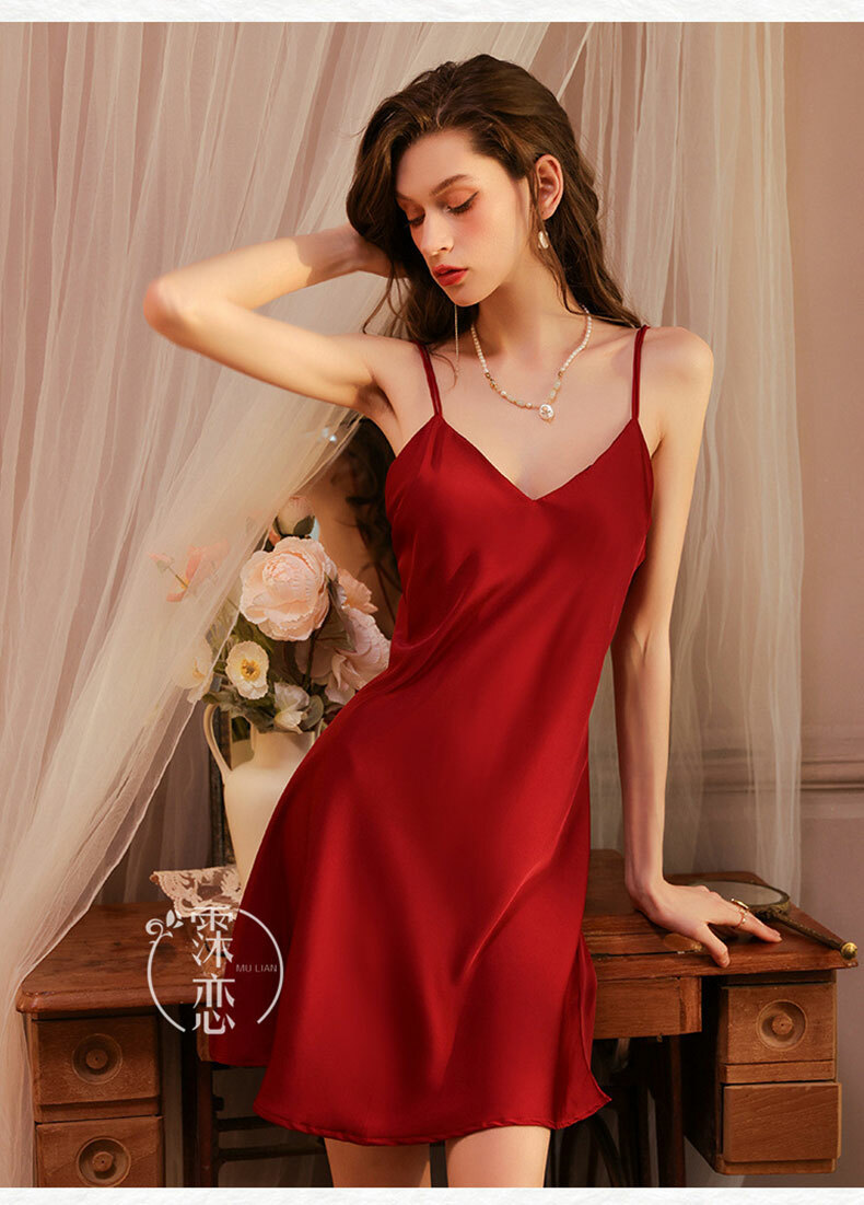 輕奢浪漫絲滑緞面吊帶睡裙｜情趣內衣