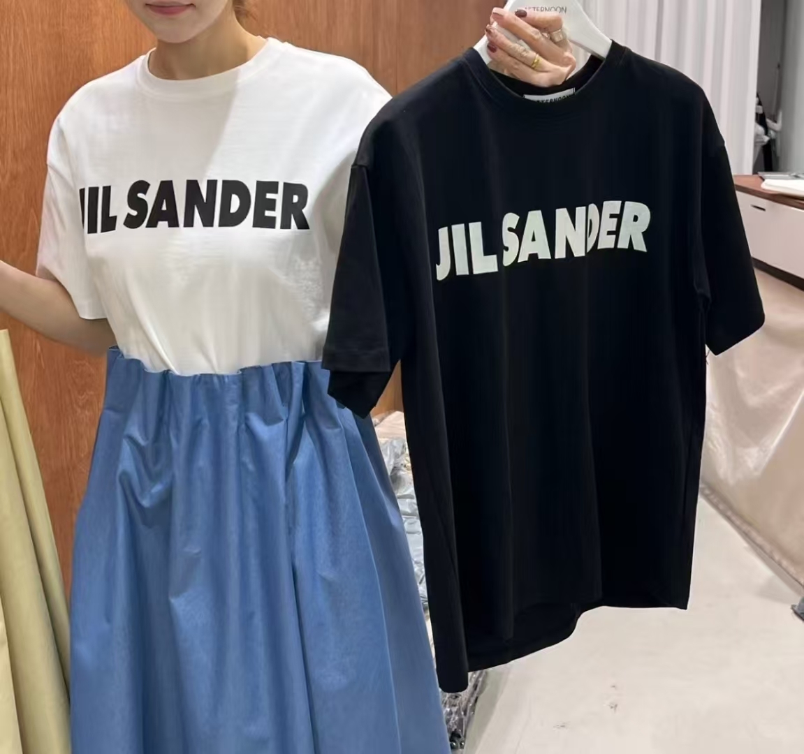 AF4017 字母寬鬆Tee