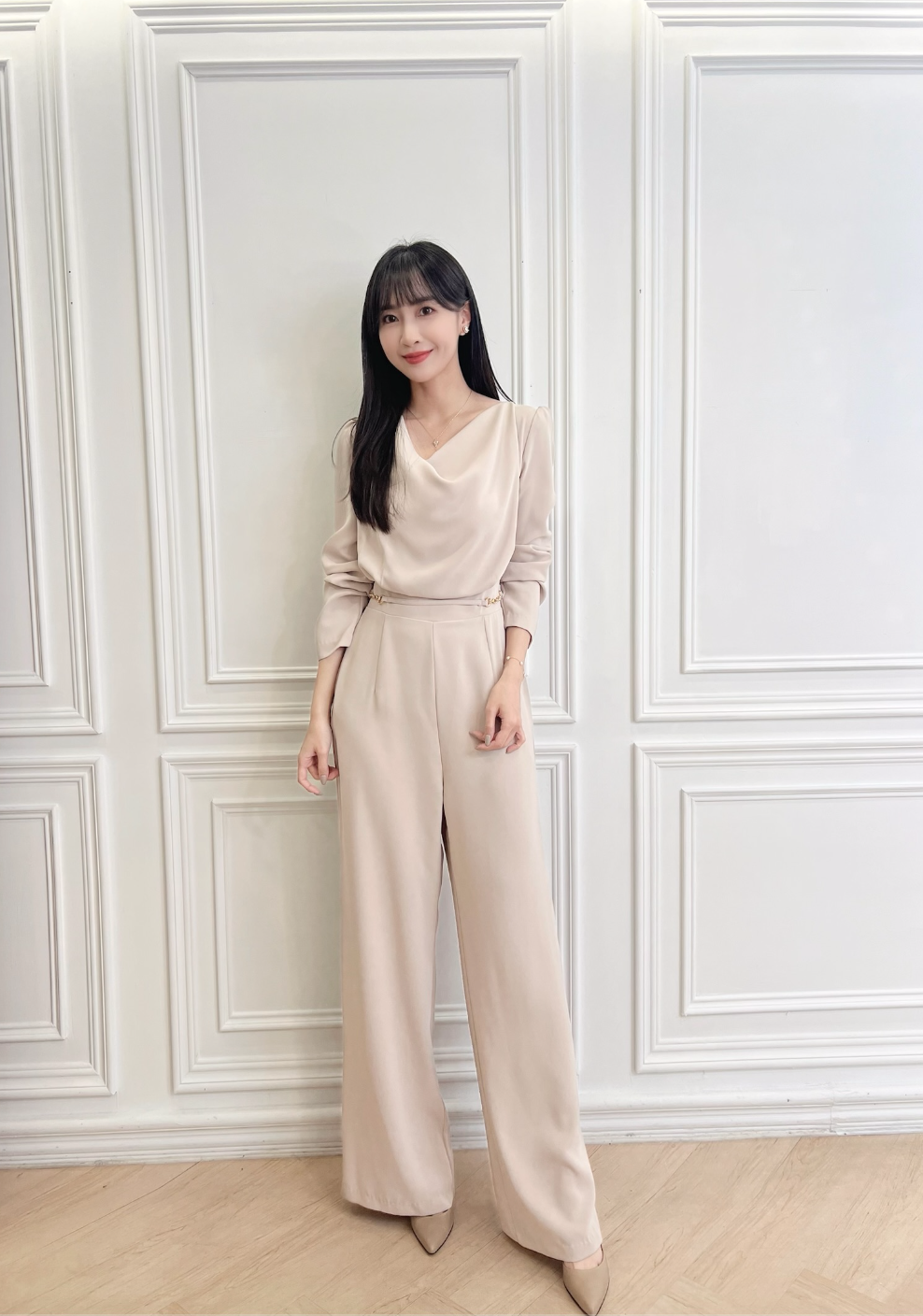 長腿鏈條垂墜領連身褲